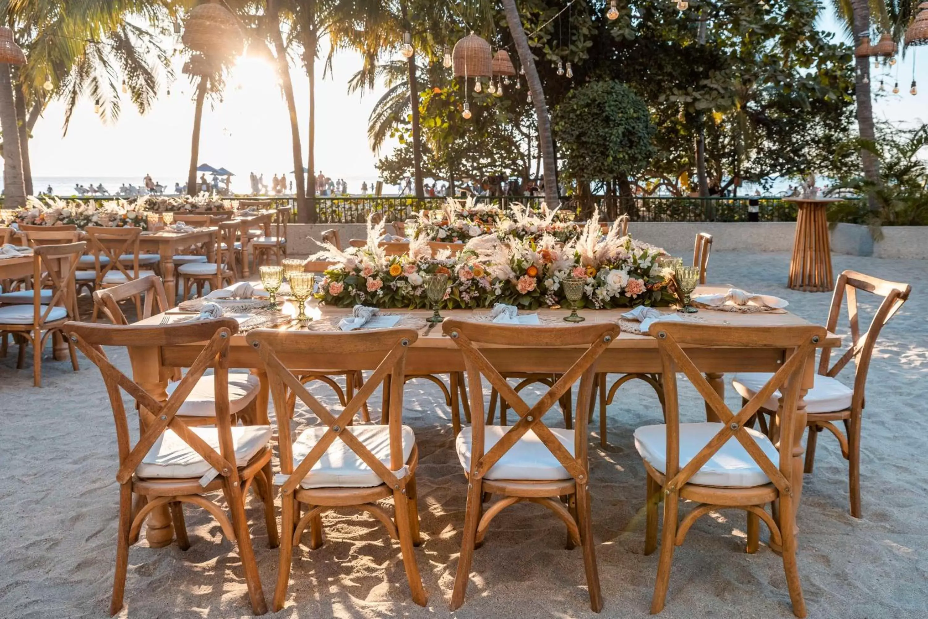 Dining area in Hilton Santa Marta