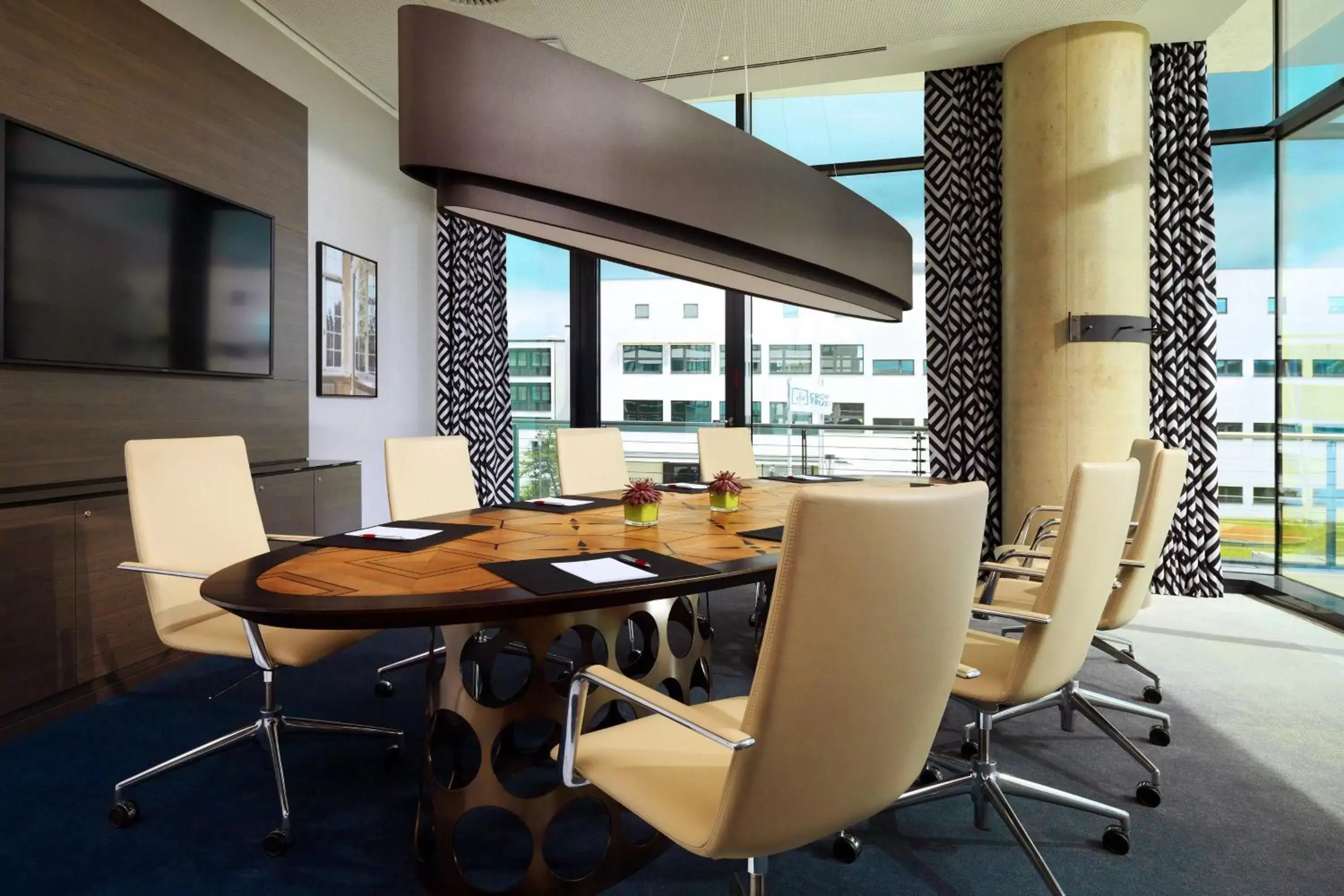 Meeting/conference room, Restaurant/Places to Eat in Bonn Marriott Hotel