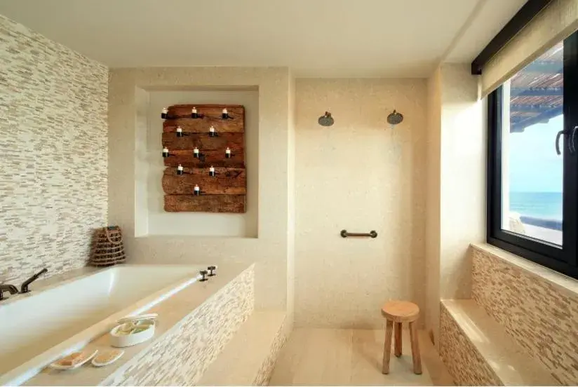 Bathroom in Esperanza - An Auberge Resort