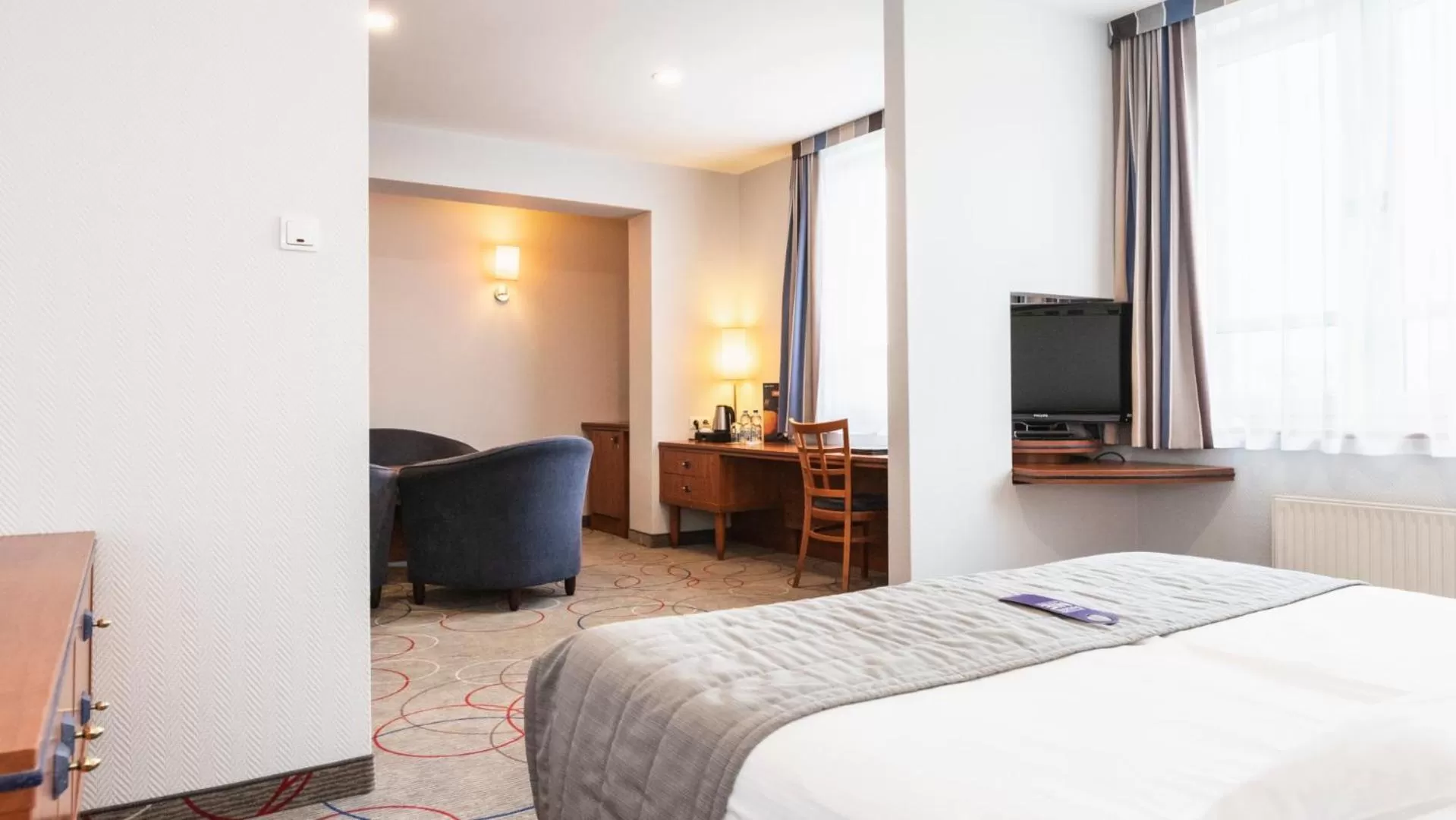 TV and multimedia, Bed in Qubus Hotel Głogów