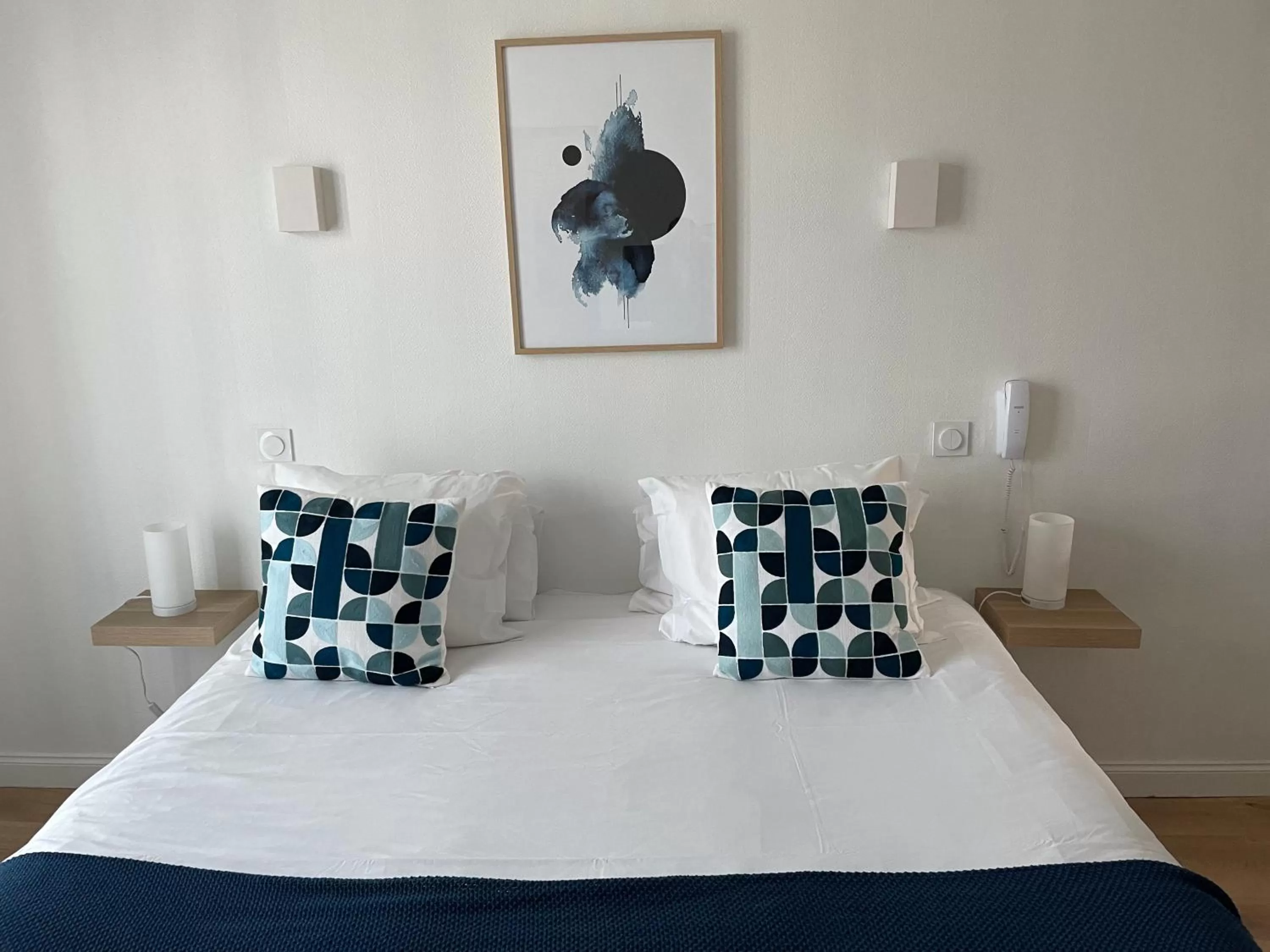 Bed in Hôtel Porte Mars - Reims Gare Centre Arena