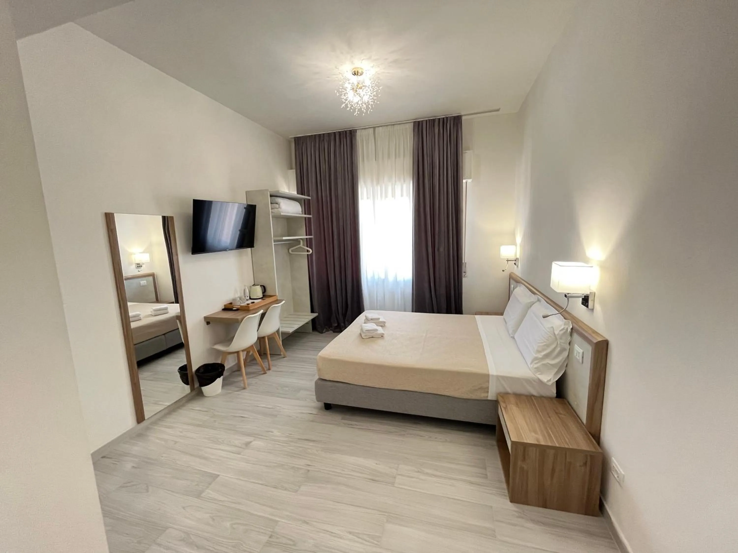 TV and multimedia, Bed in Hotel Ester