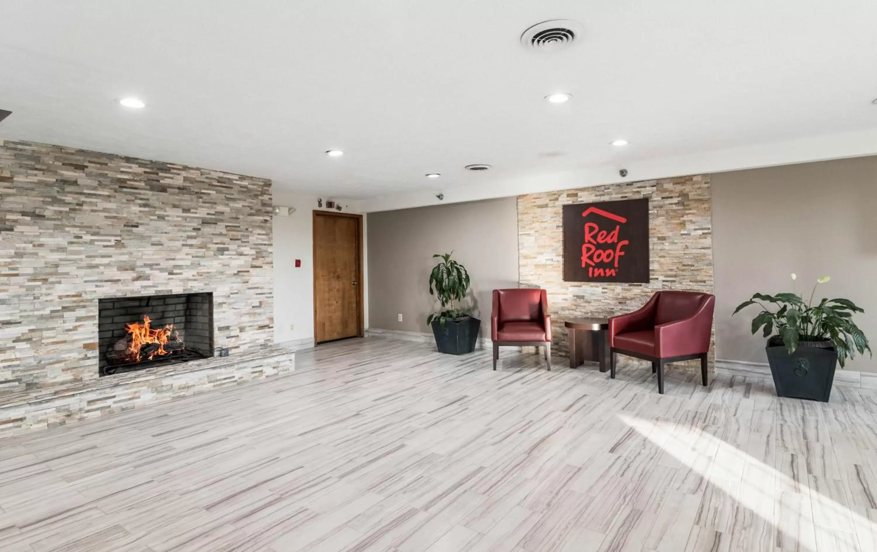 Lobby or reception in Red Roof Inn Cadiz