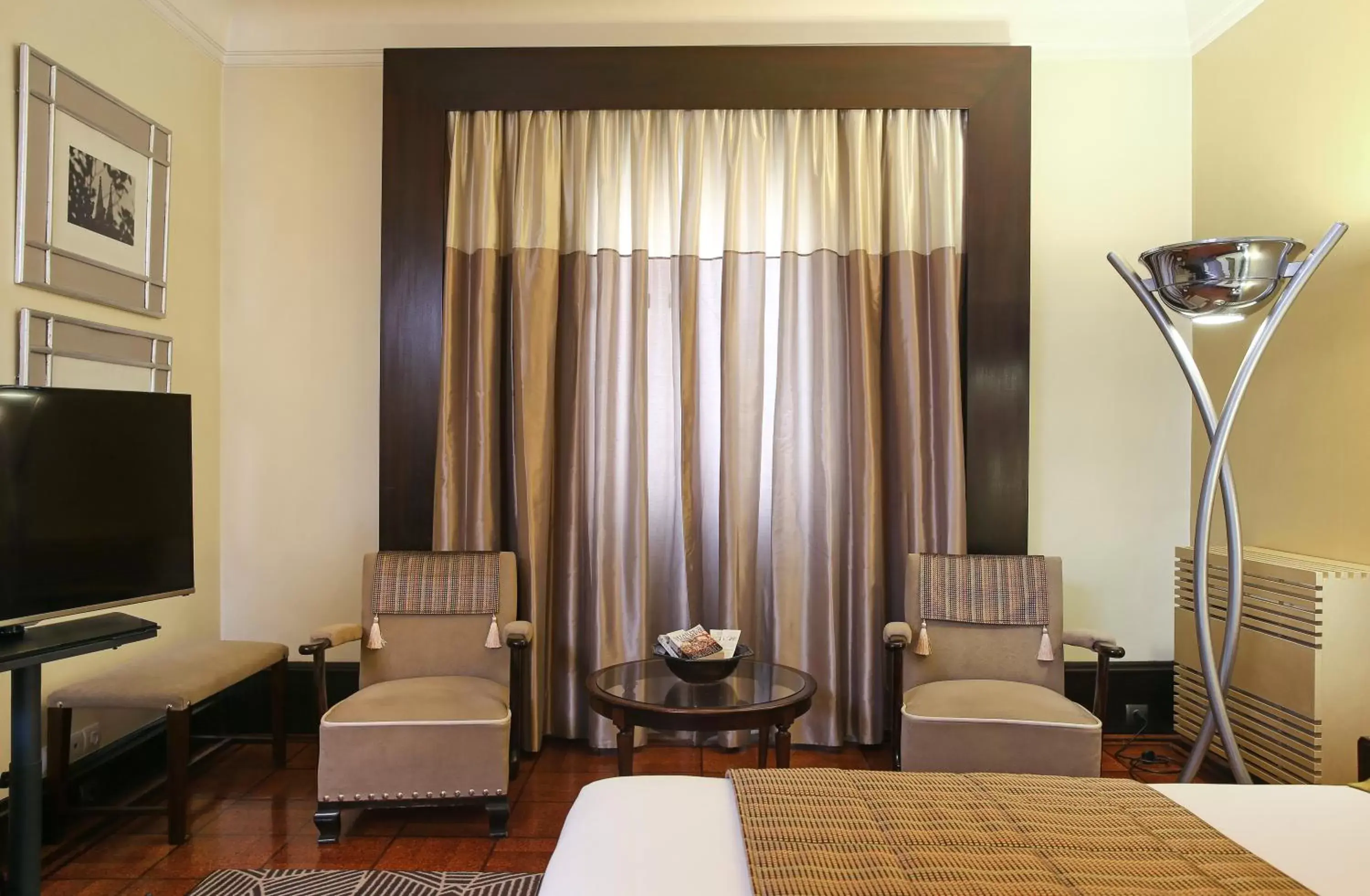 Bedroom, Seating Area in Hotel Britania Art Deco - Lisbon Heritage Collection - Avenida