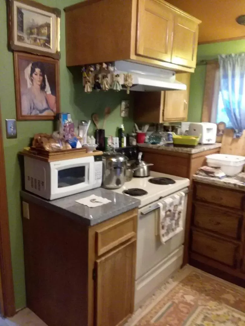 Kitchen/Kitchenette in Scott Creek Farm