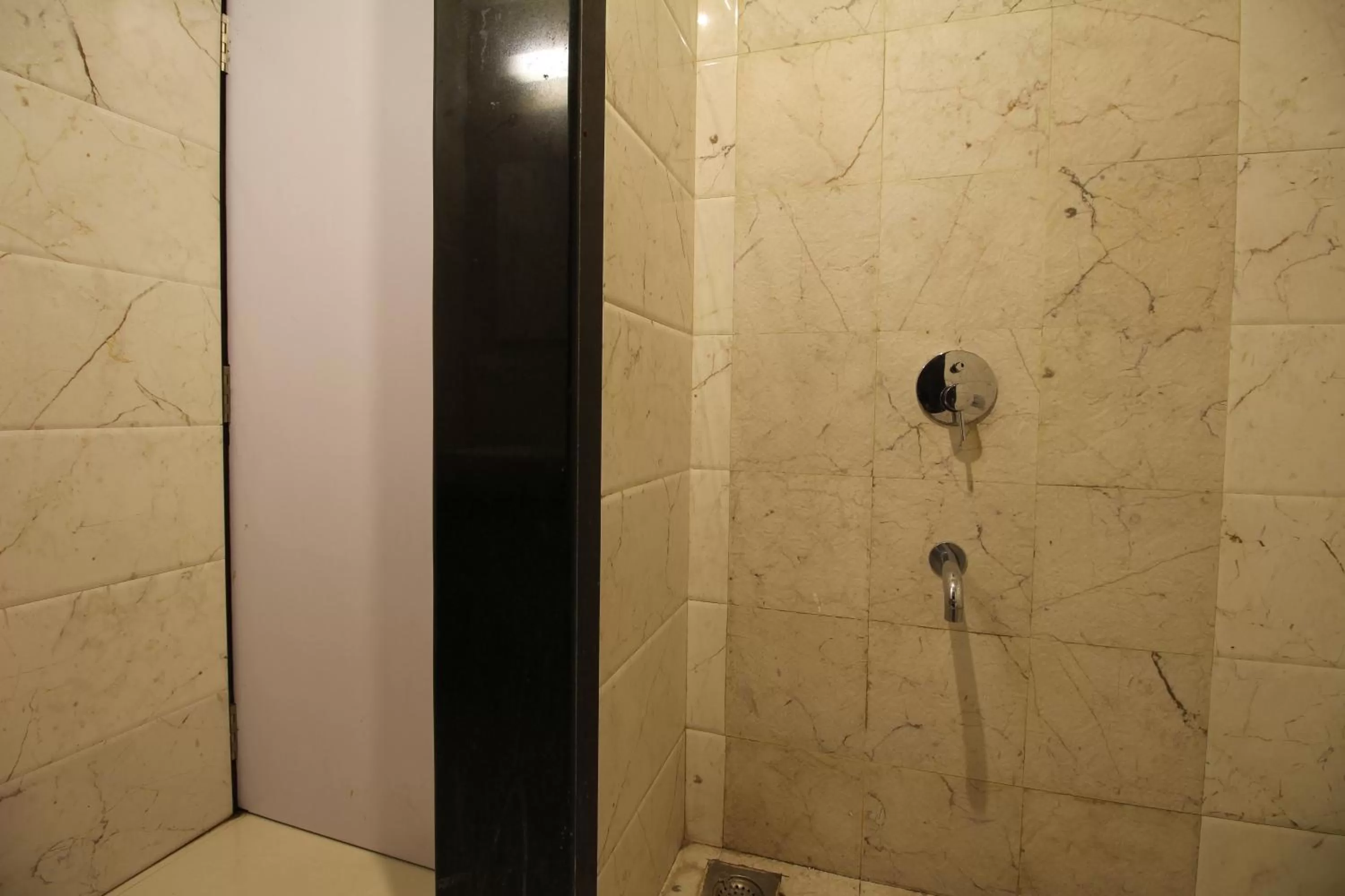 Bathroom in Hotel Sham Suman, Kolhapur- Opposite To Mahalaxmi Temple