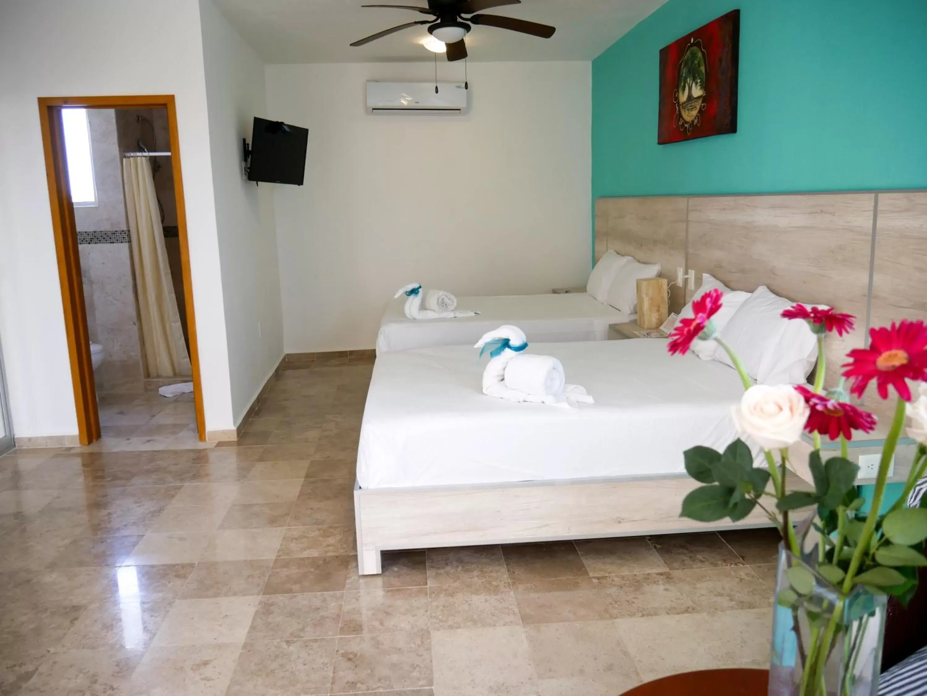 Photo of the whole room, Bed in Hotel Punta Esmeralda