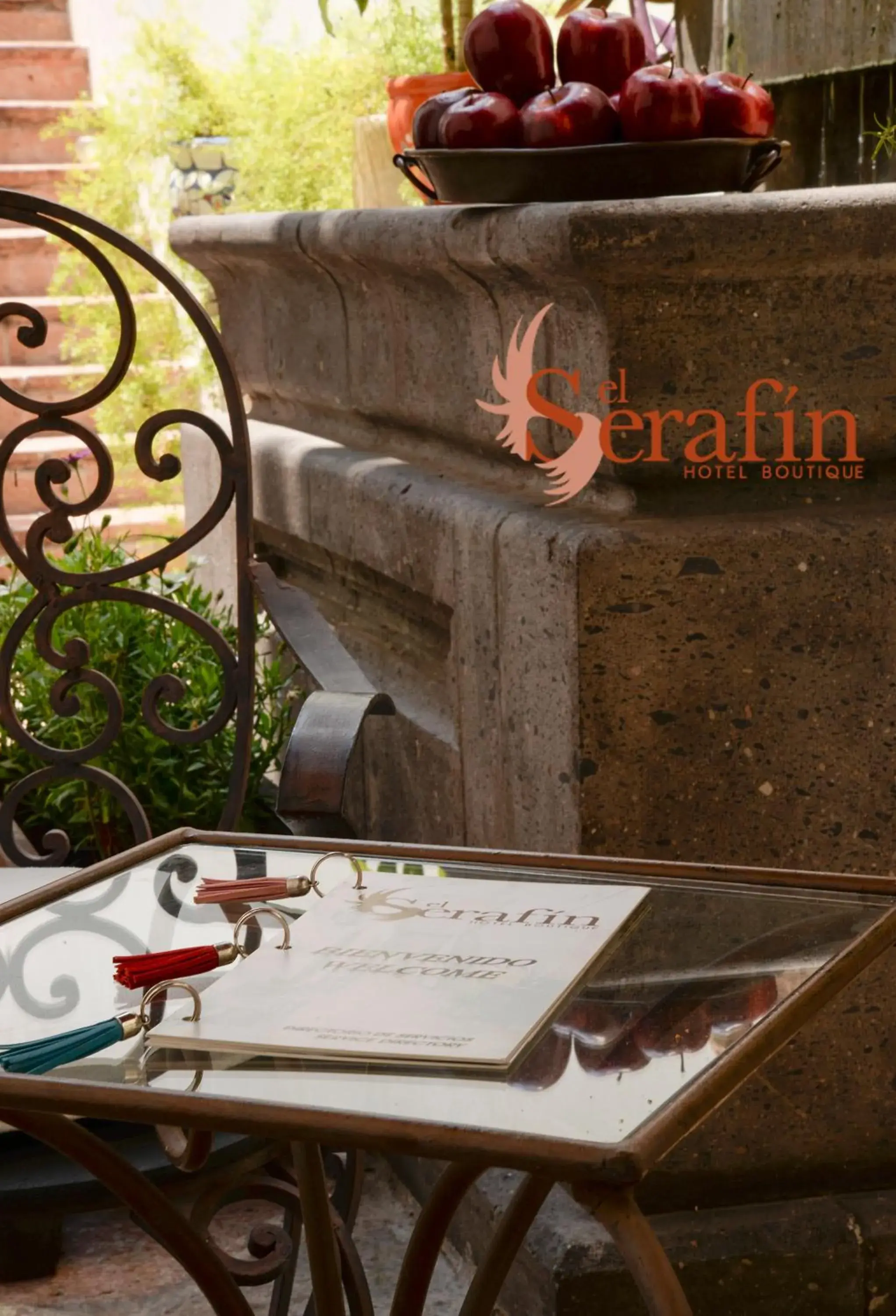 Logo/Certificate/Sign in El Serafin Hotel Boutique