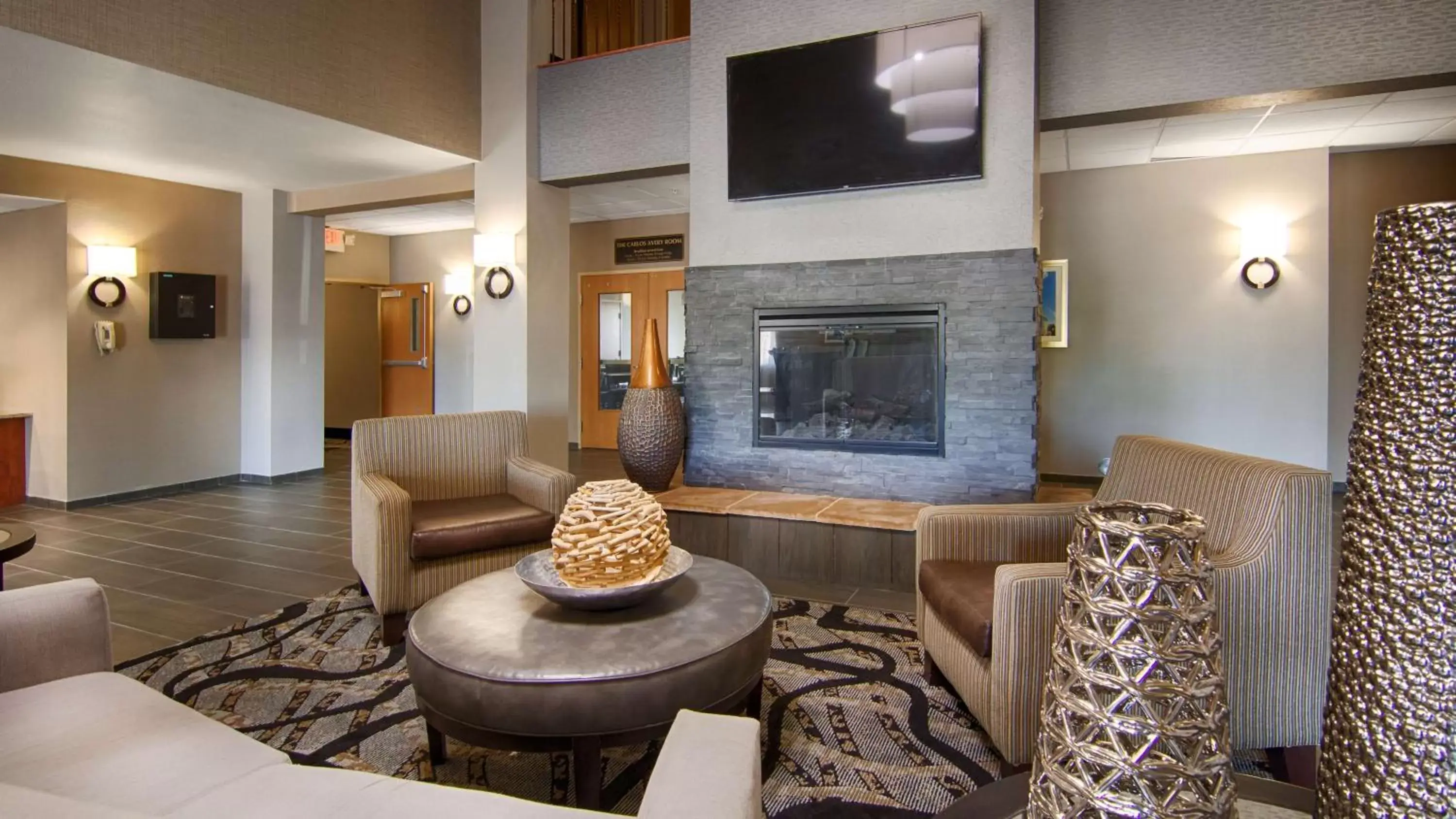 Lobby or reception in Best Western Plus Blaine at the National Sports Center