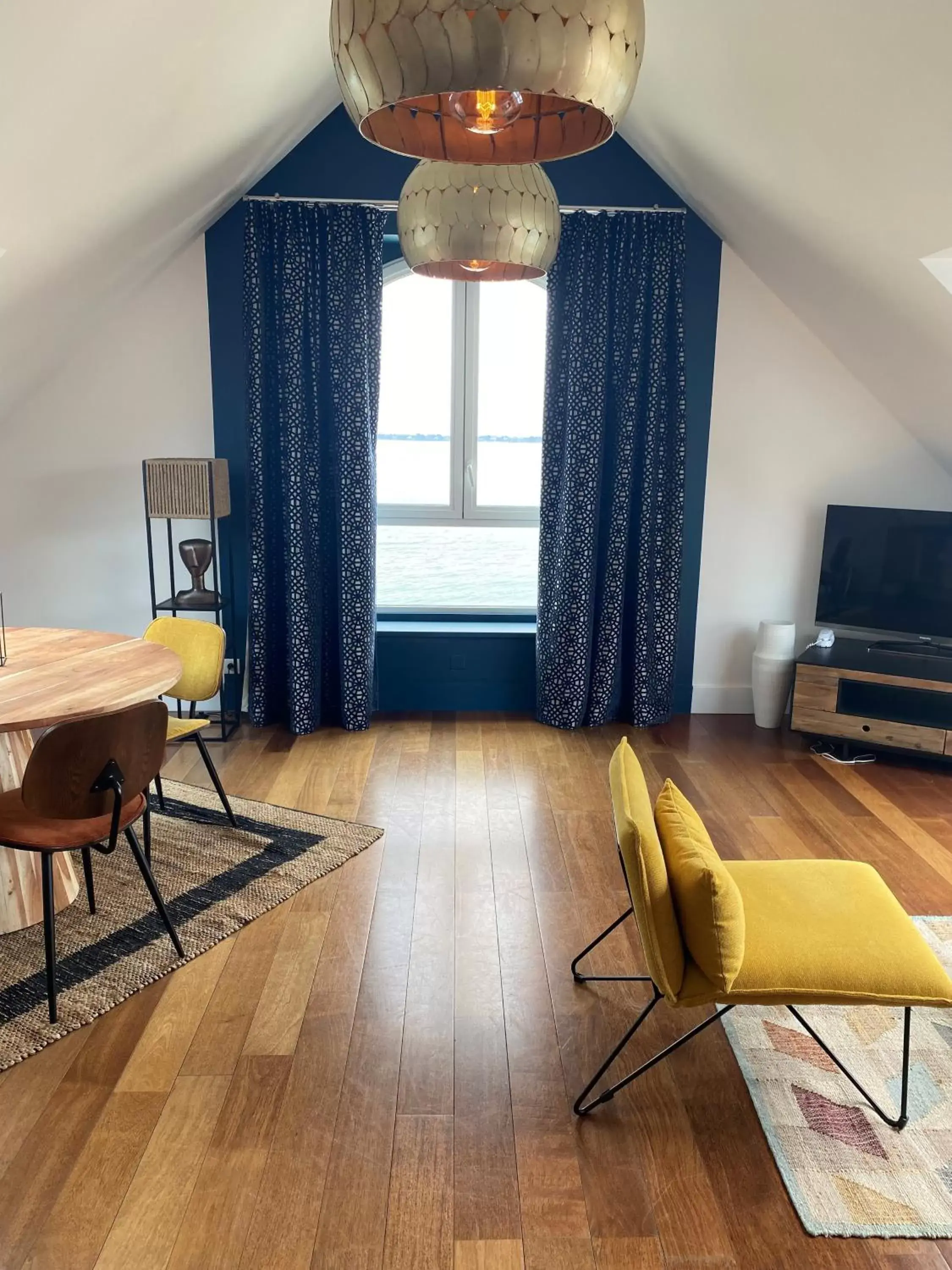 TV and multimedia, Seating Area in Les Sables Blancs