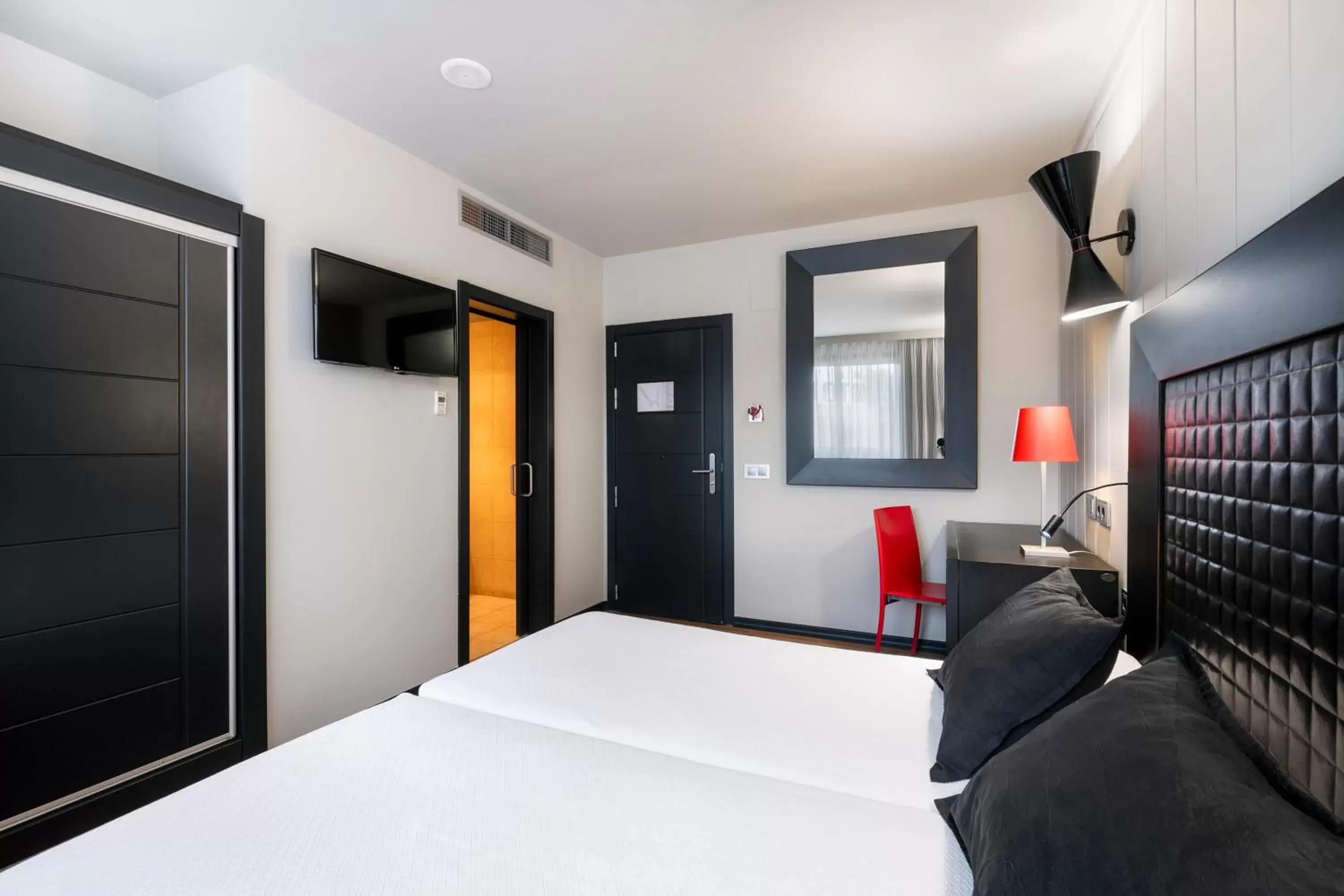 Bedroom in Salles Hotel Aeroport de Girona