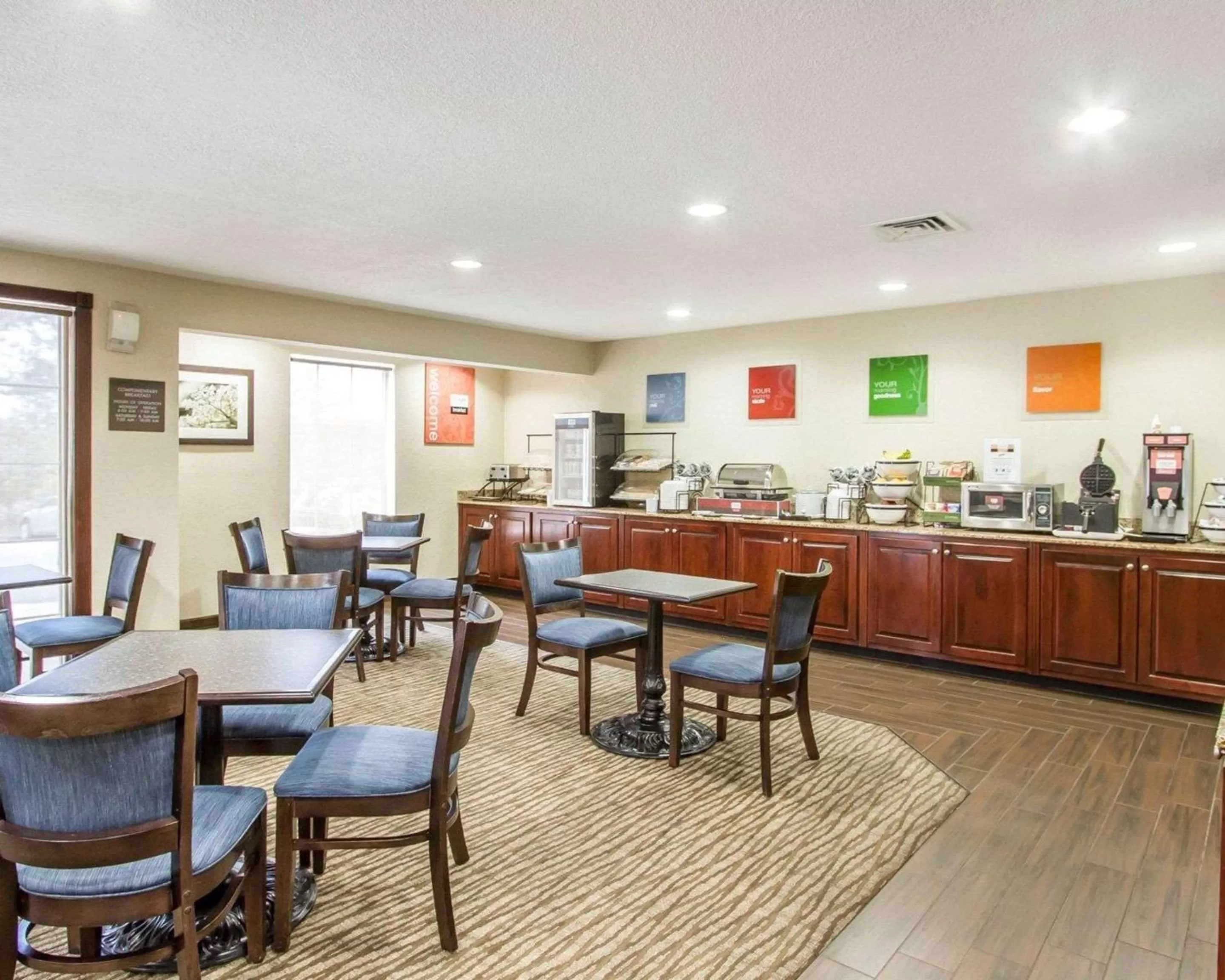 Restaurant/places to eat in Comfort Inn Poplar Bluff North