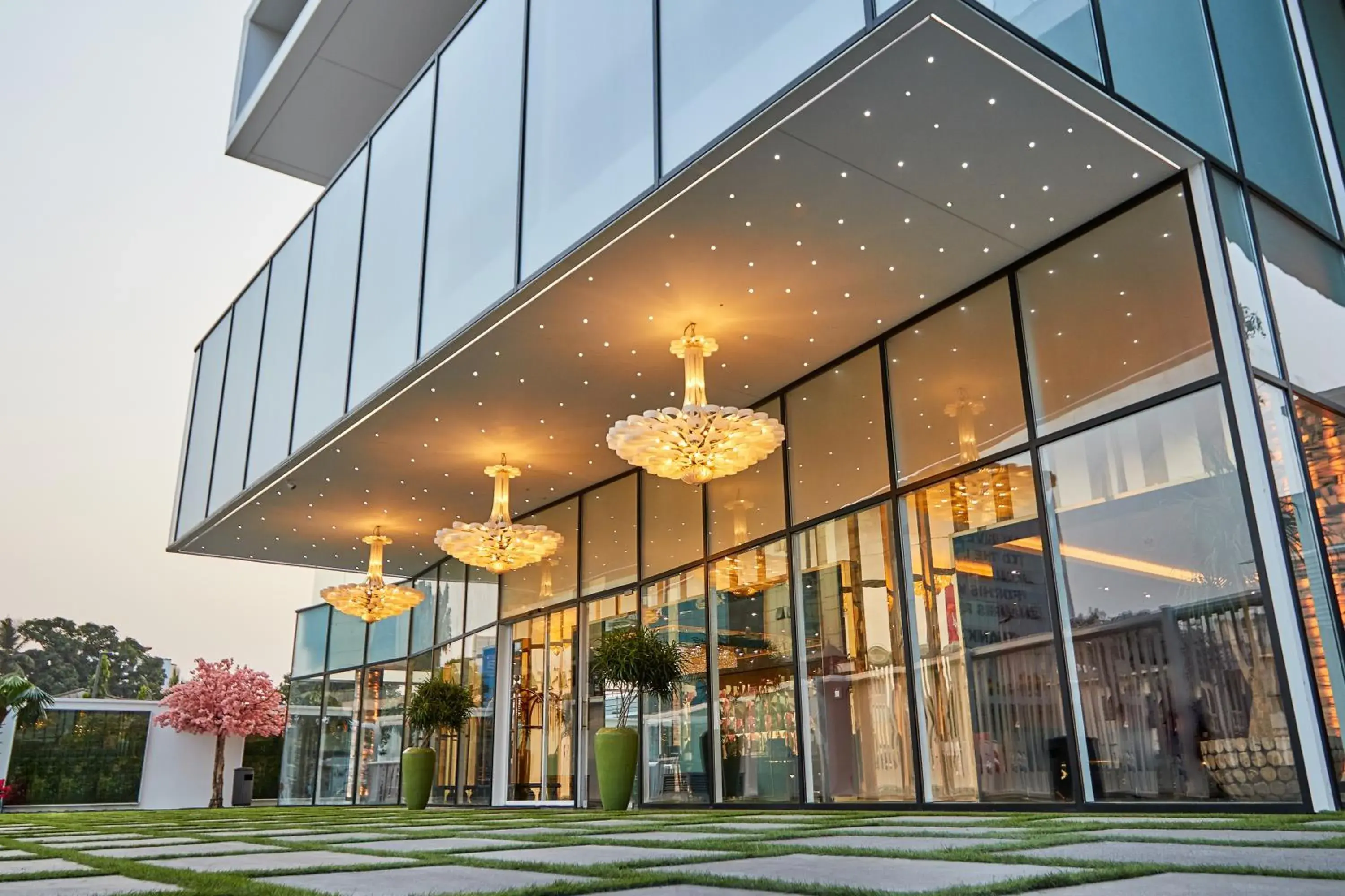 Facade/entrance in Number One Oxford Street Hotel & Suites Facade/entrance in Number One Oxford Street Hotel & Suites