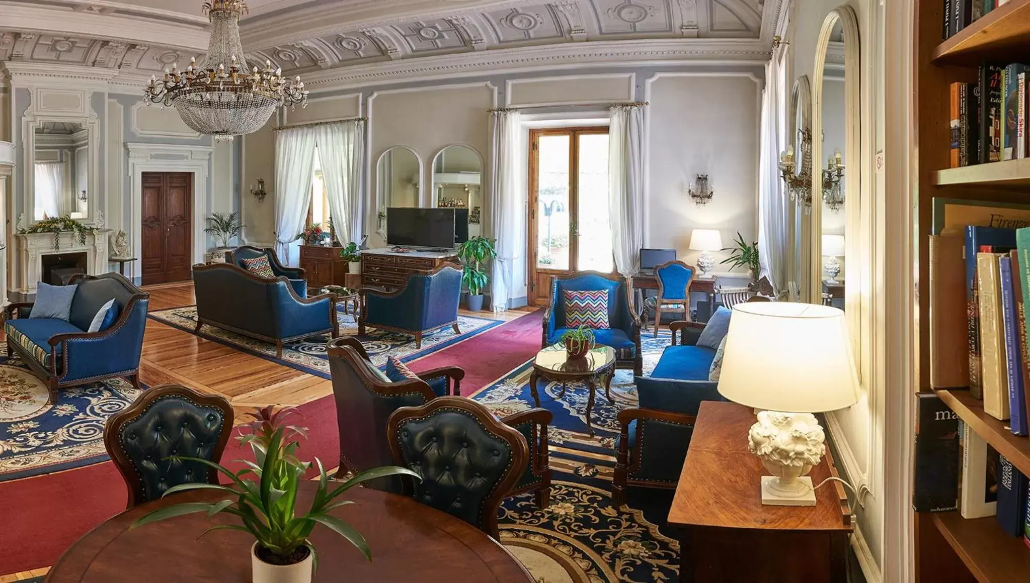 Communal lounge/ TV room in Villa Royal