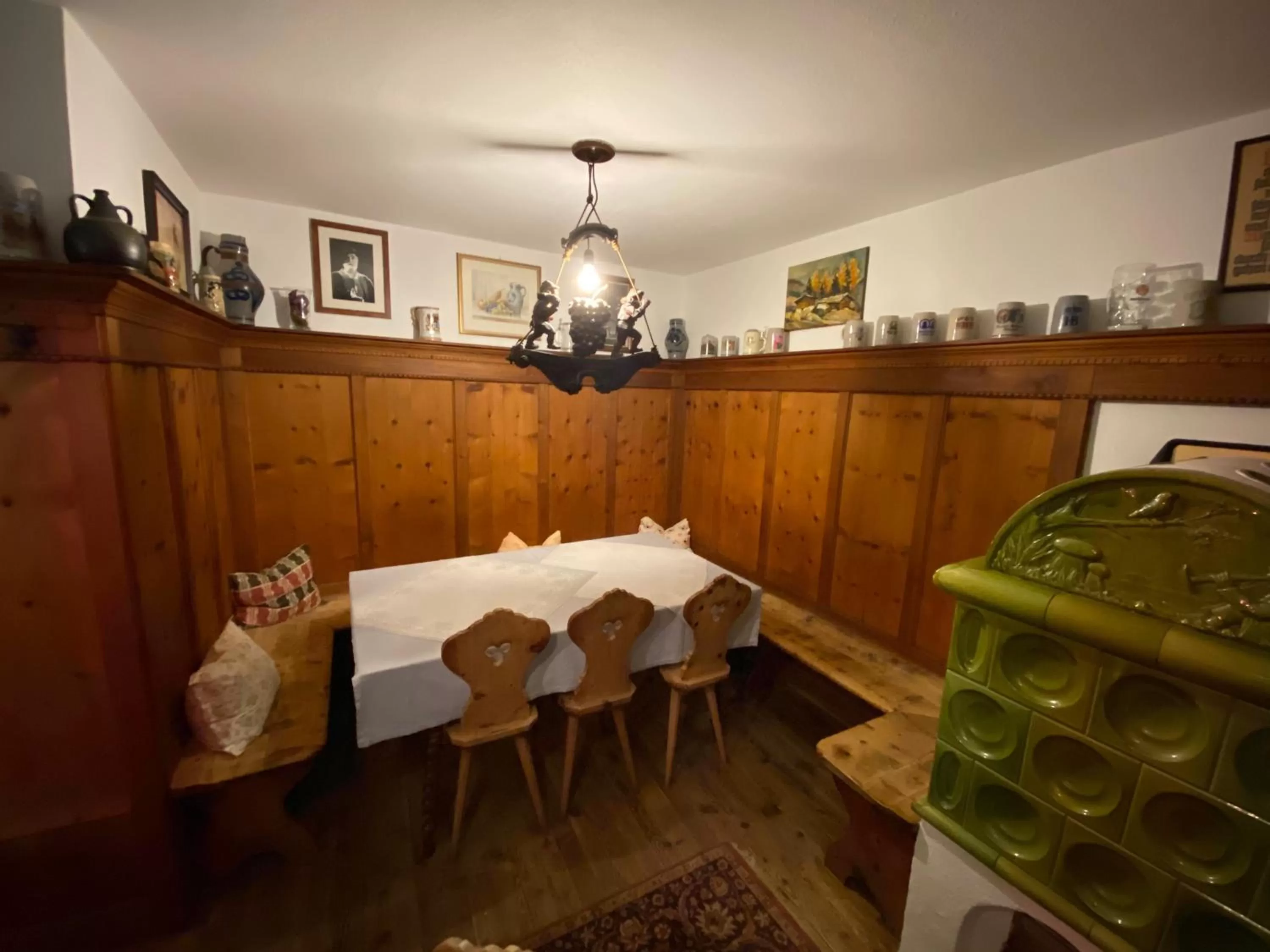 Restaurant/places to eat in Gasthof Albergo Ressmair