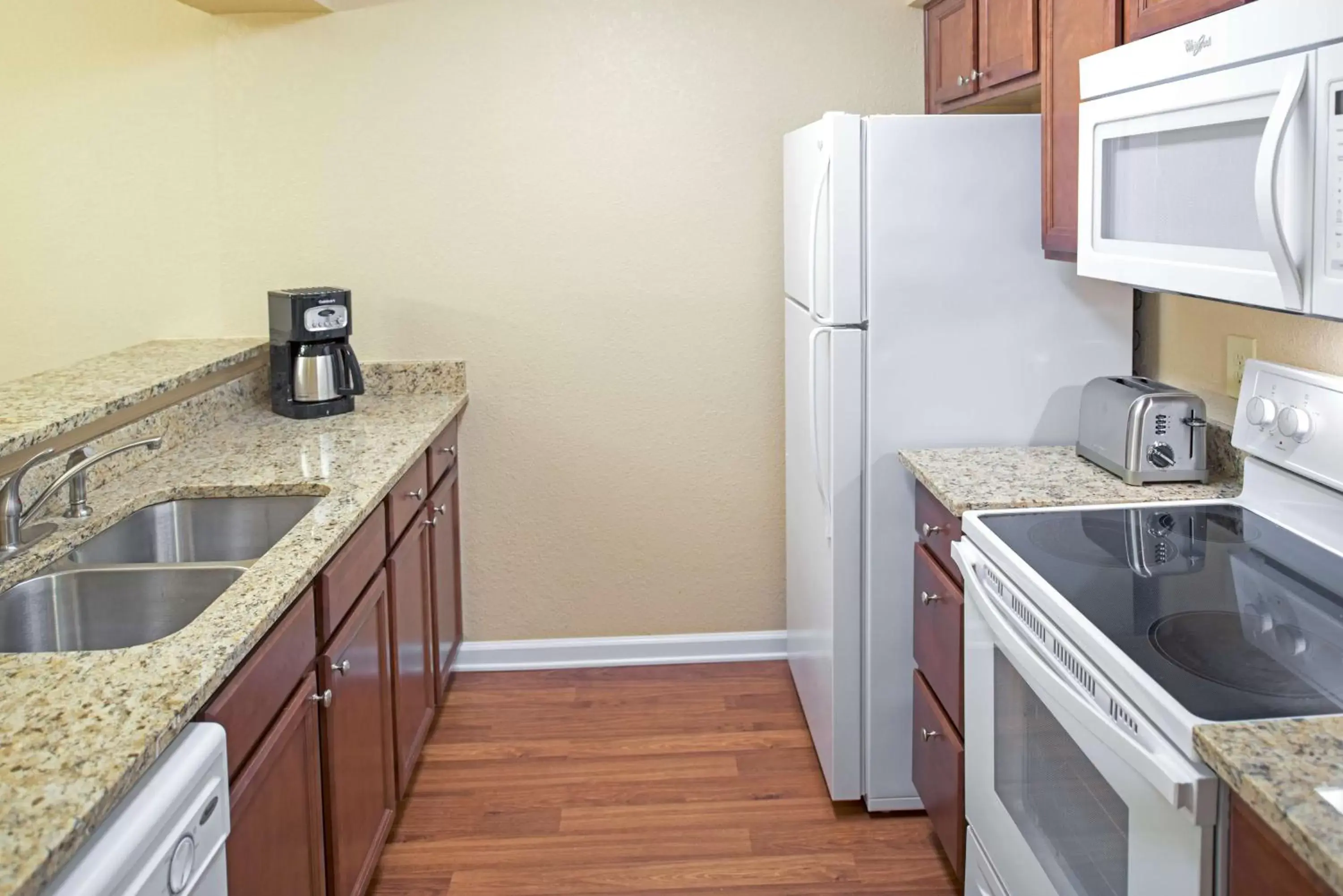 Kitchen or kitchenette, Kitchen/Kitchenette in Hilton Vacation Club The Historic Powhatan Williamsburg