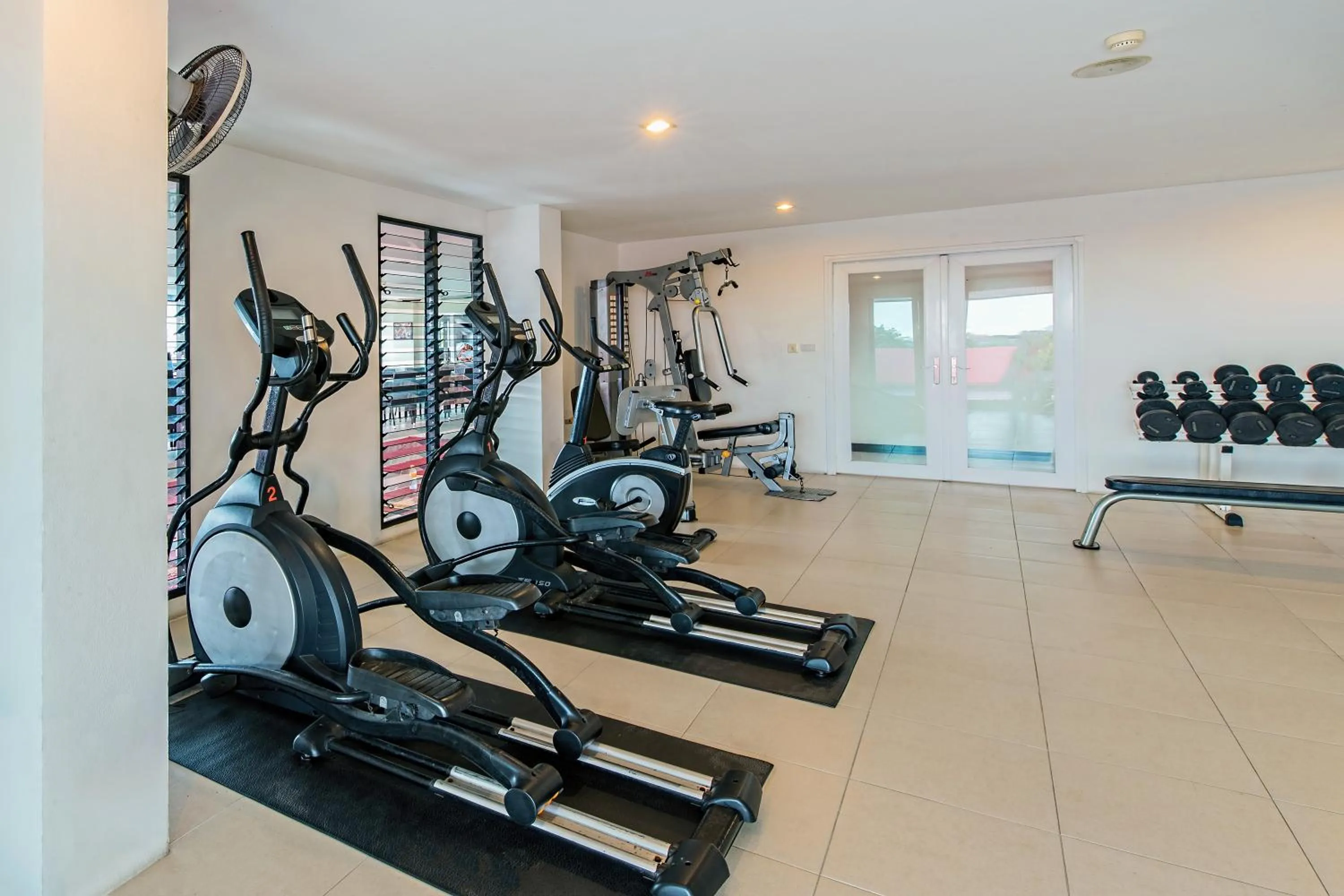 Fitness centre/facilities in Ratana Hotel Chalong