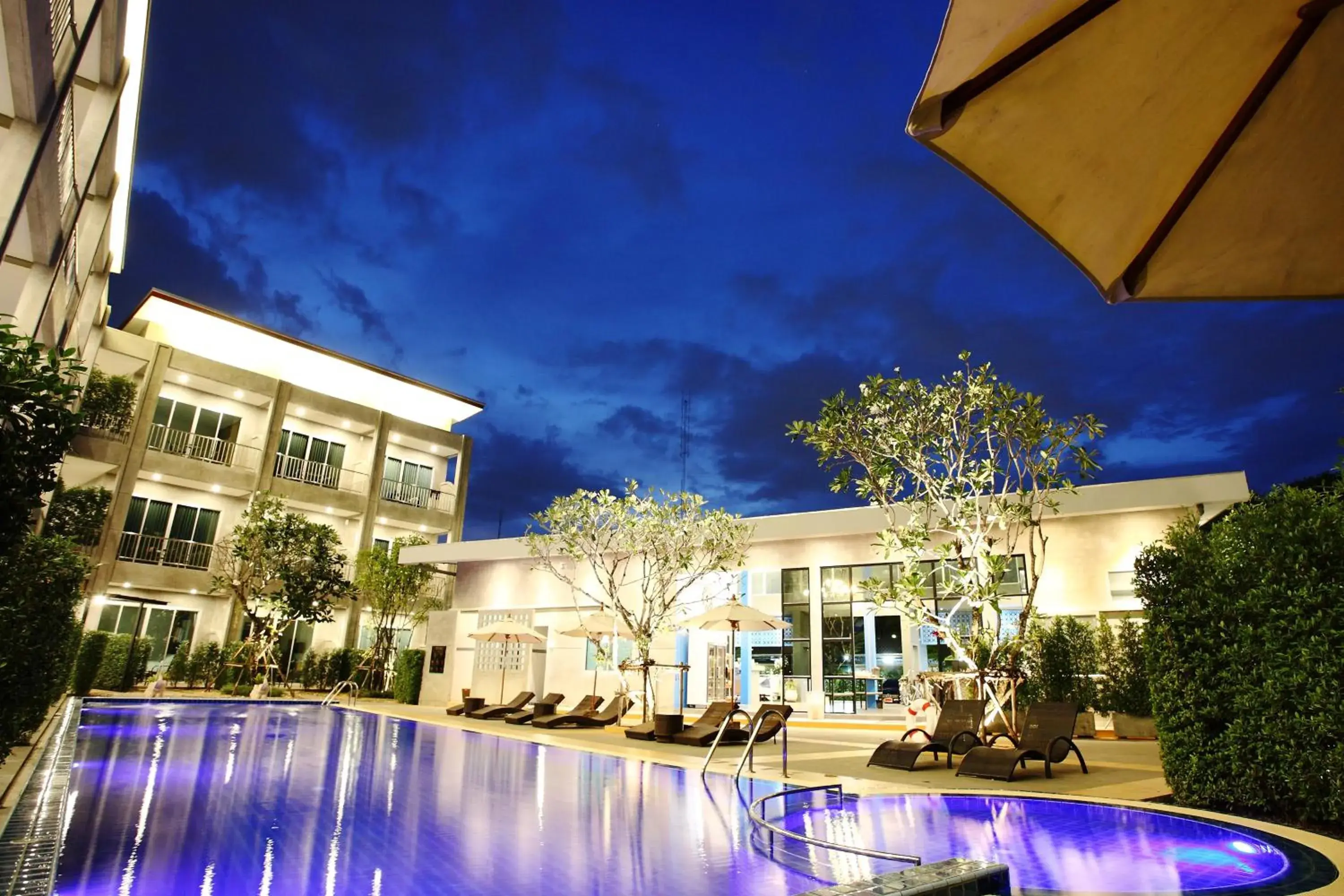 Swimming Pool in The Malika Hotel - SHA Extra Plus