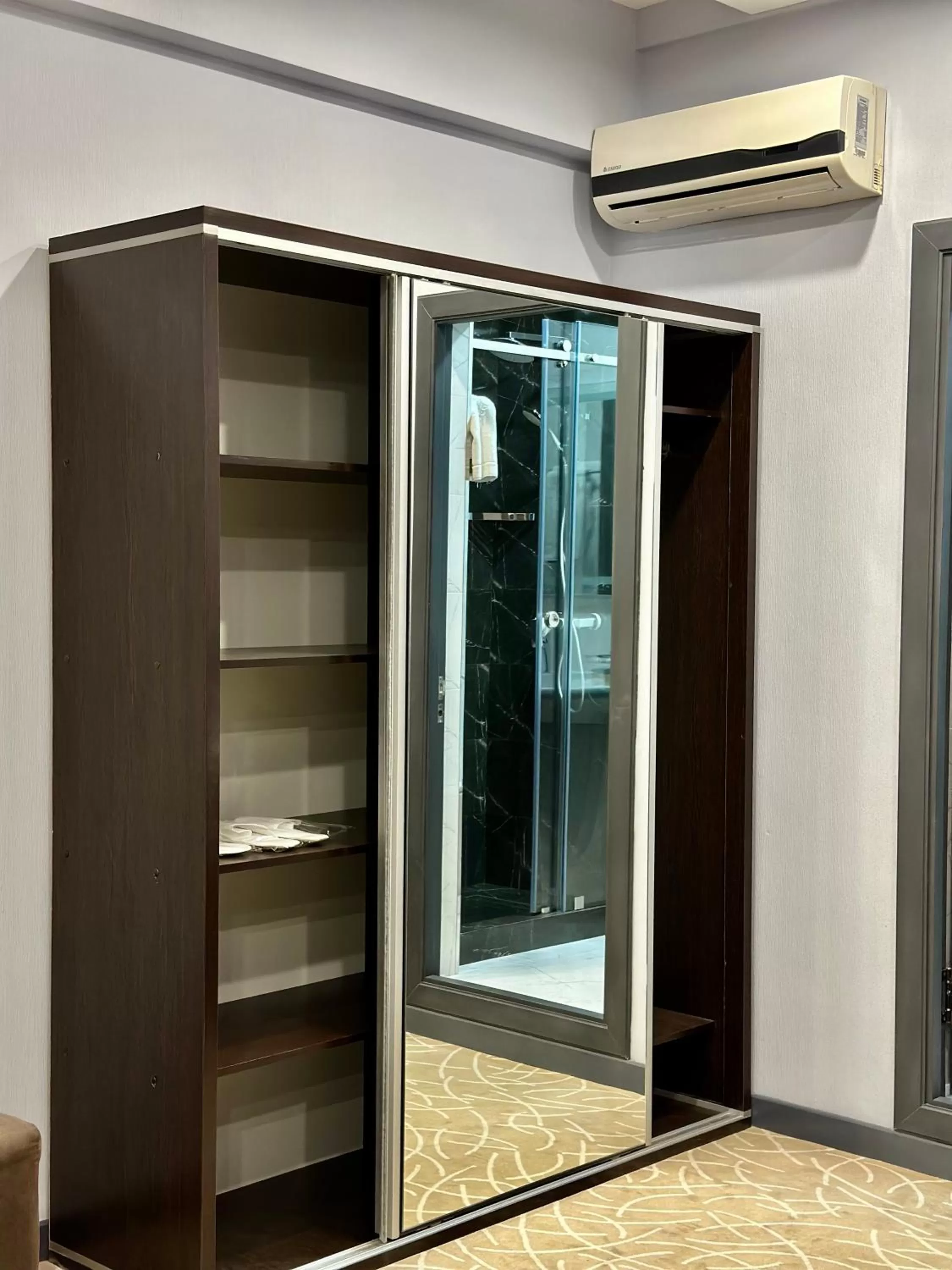 wardrobe in Astor Hotel