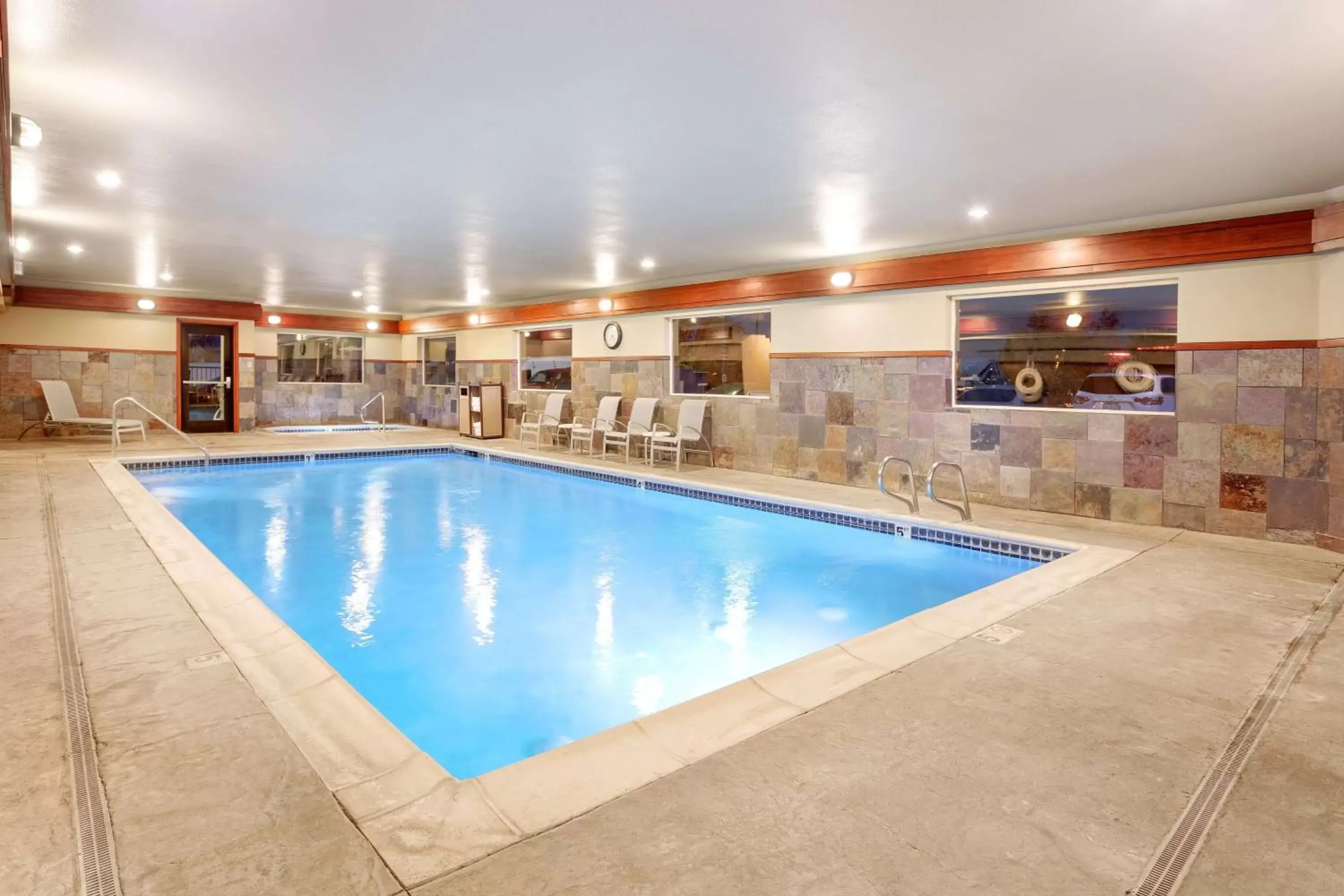 On site, Swimming Pool in Best Western Plus Ellensburg Hotel