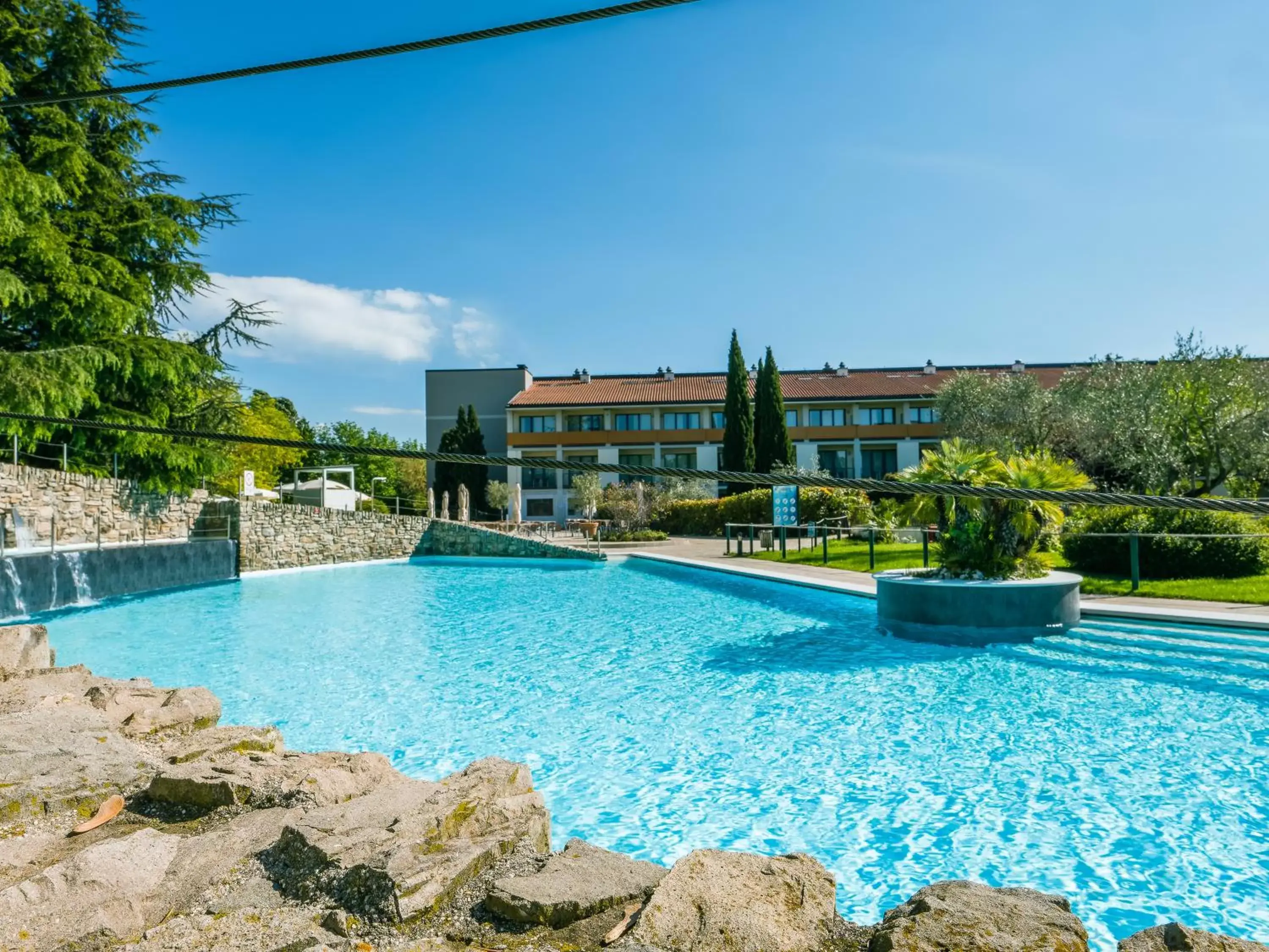 Property building, Swimming Pool in Parc Hotel