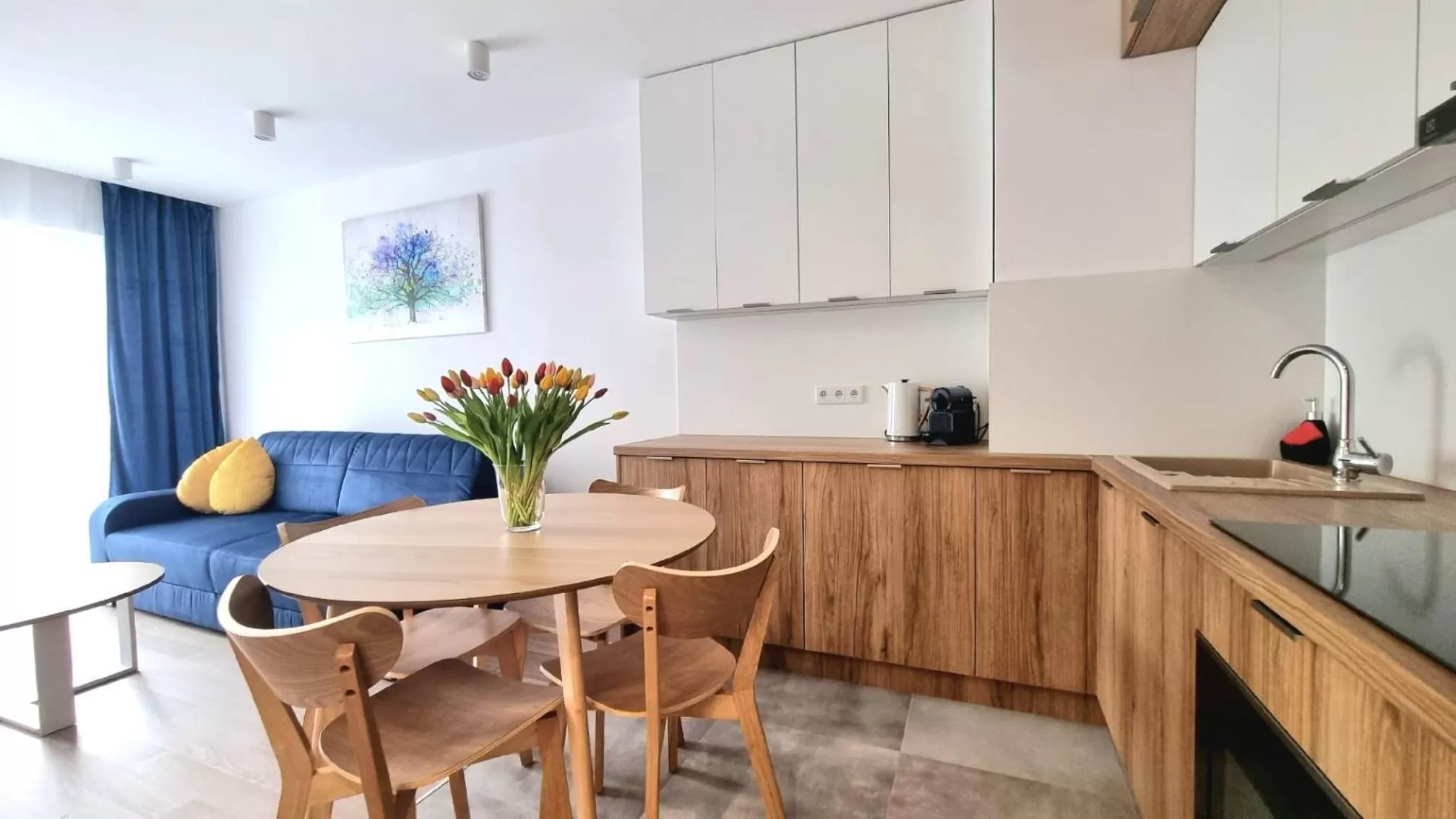 Kitchen or kitchenette in NOOK NOOK Apartments Bytkowska 103