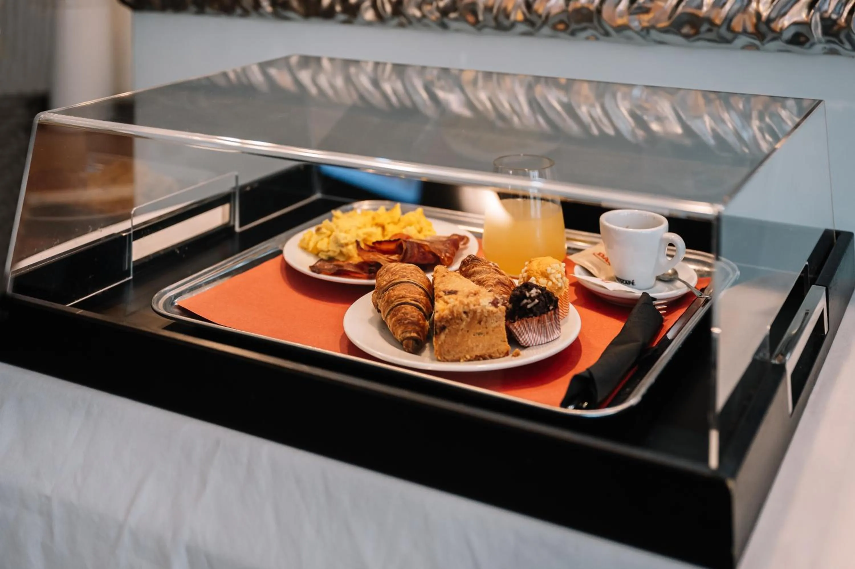 Continental breakfast in Hotel Cosmopolitan Bologna