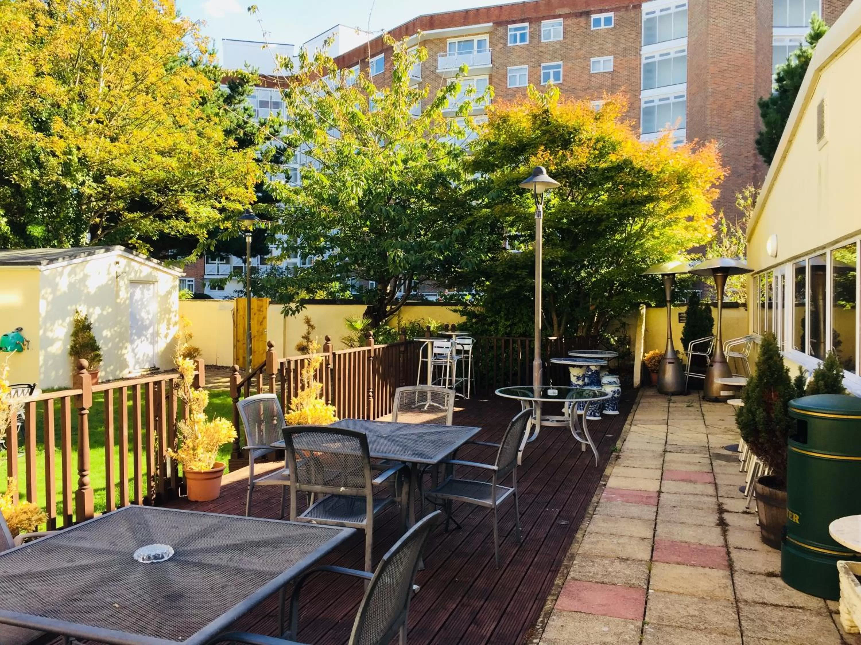 Patio in Hotel Celebrity Bournemouth East Cliff by Villare hotels
