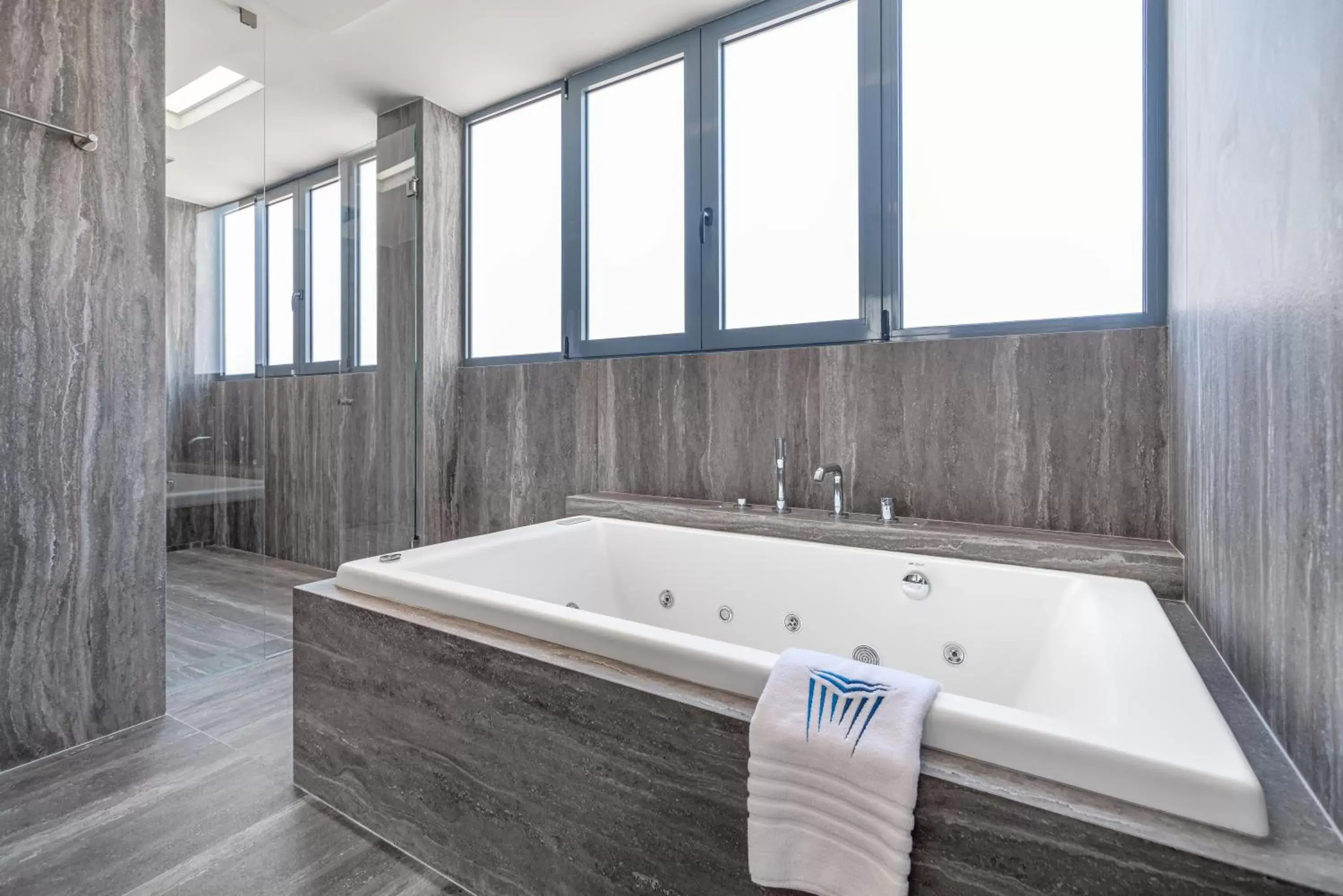Spa and wellness centre/facilities, Bathroom in Hellenic Vibes Smart Hotel
