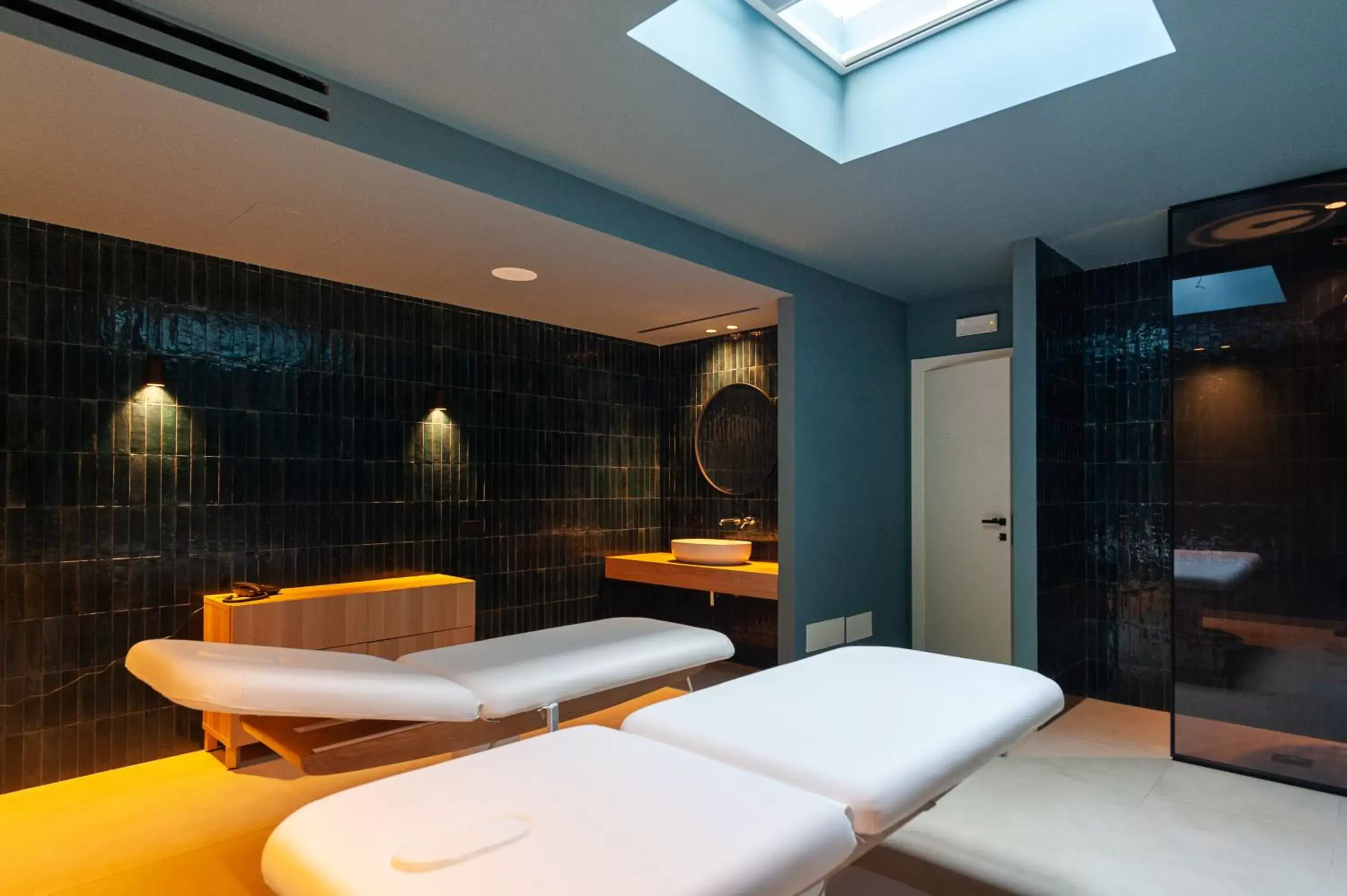 Massage, Bathroom in Limen Wellness Hotel & Spa