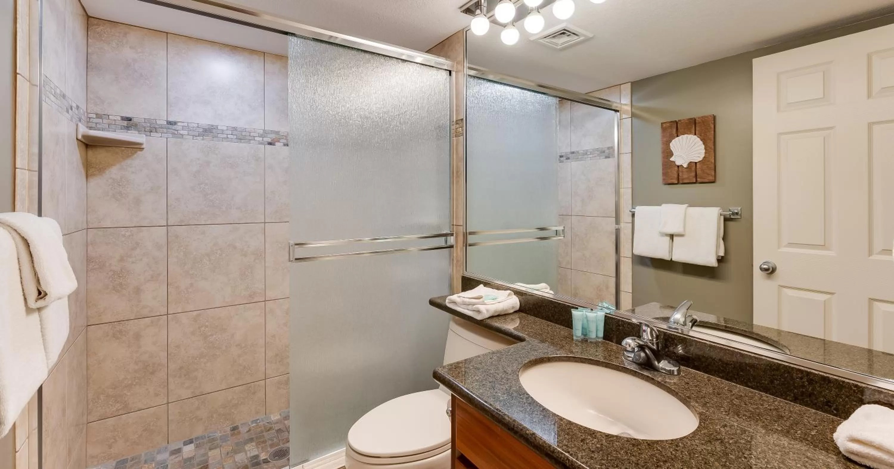 Bathroom in Castle At Maui Banyan