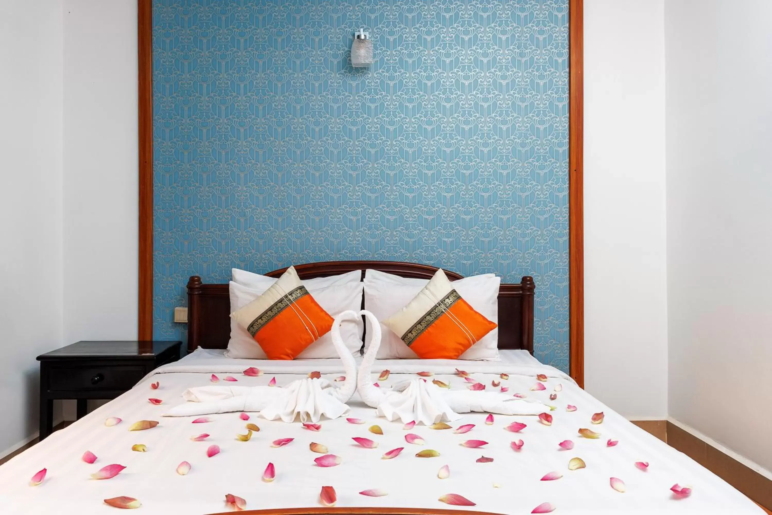 Bed in Siem Reap Urban Boutique Hotel