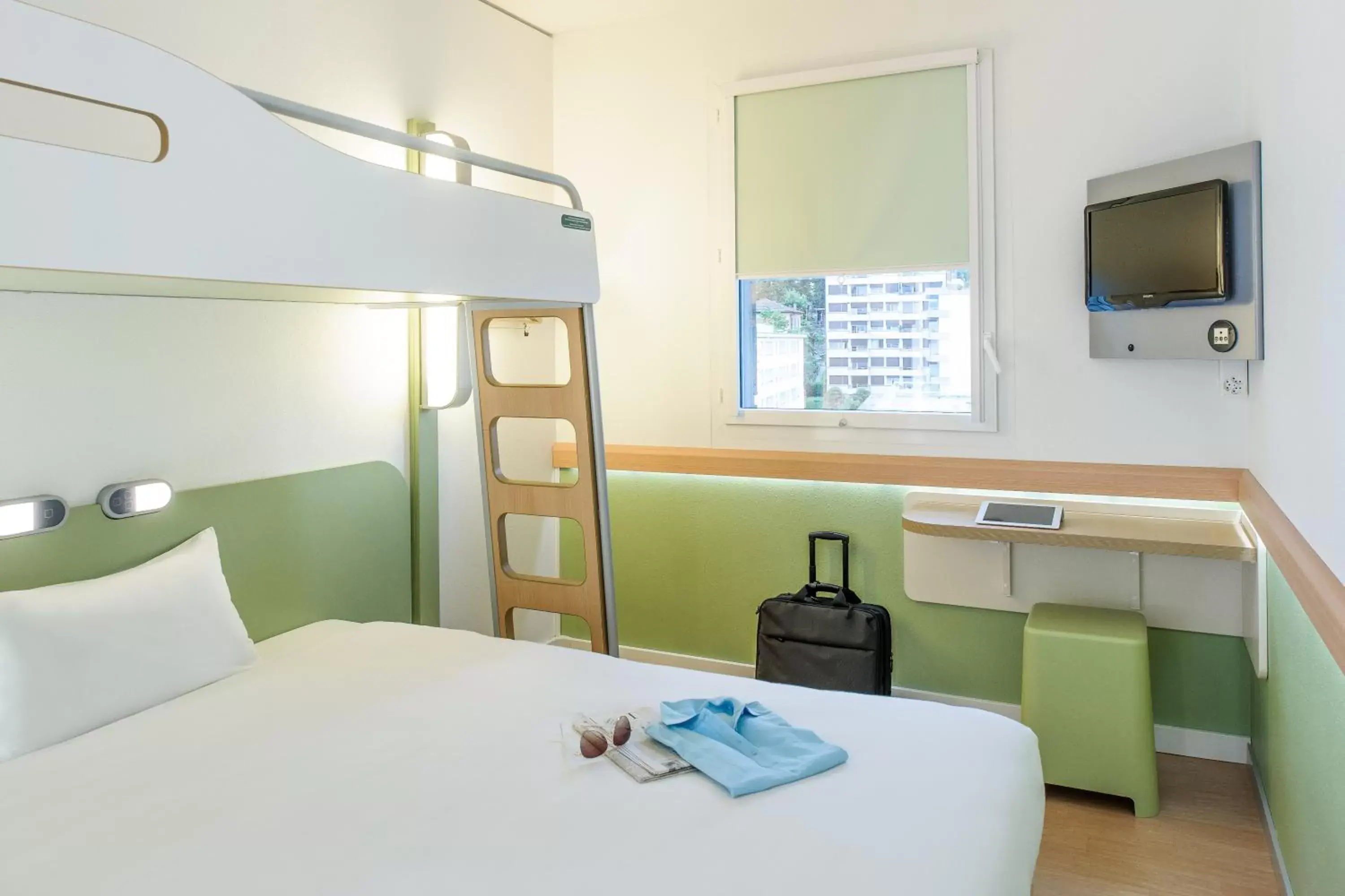 Bed in ibis budget Lugano Paradiso