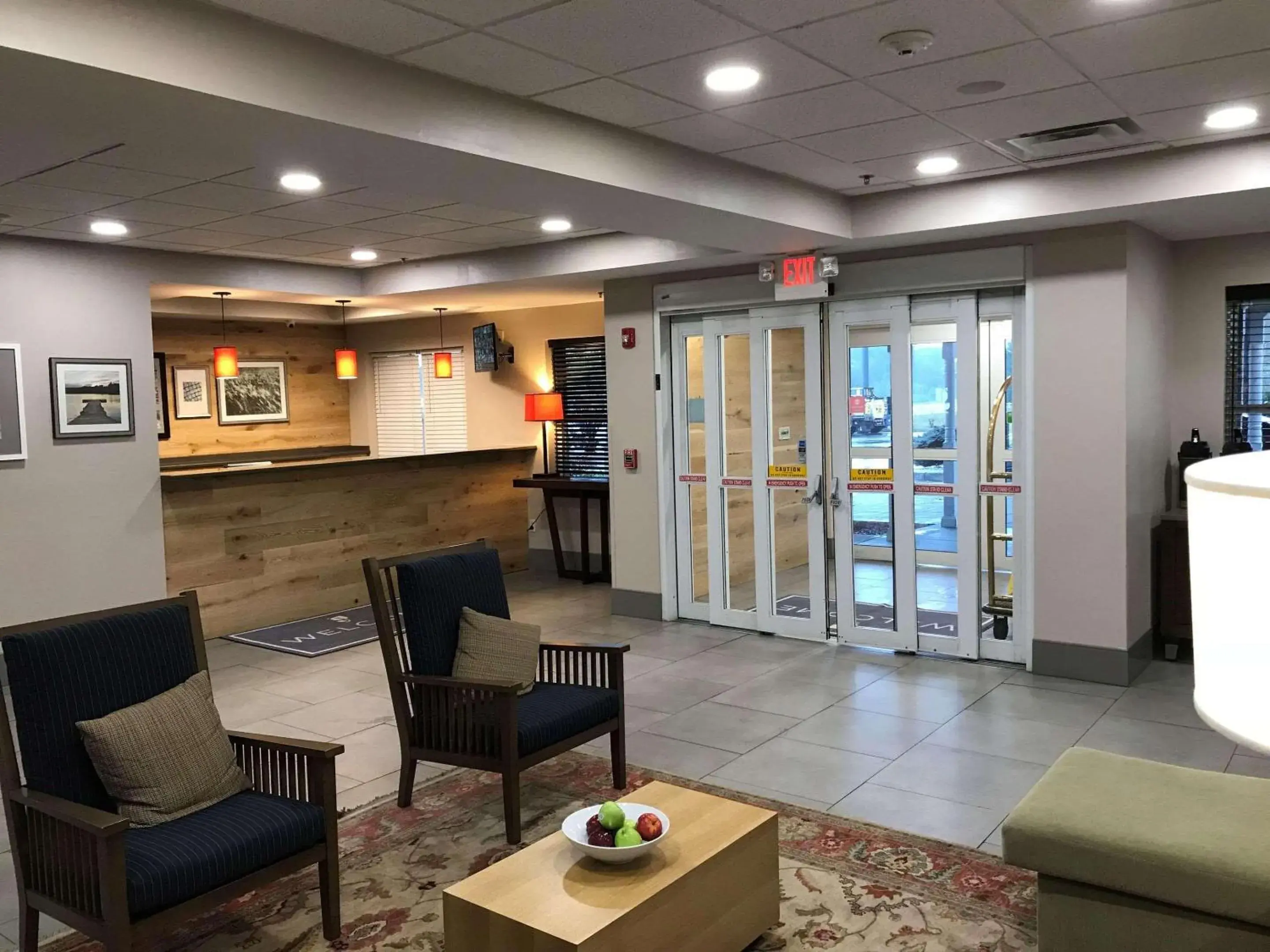 Lobby or reception, Lobby/Reception in Country Inn & Suites by Radisson, Emporia, VA