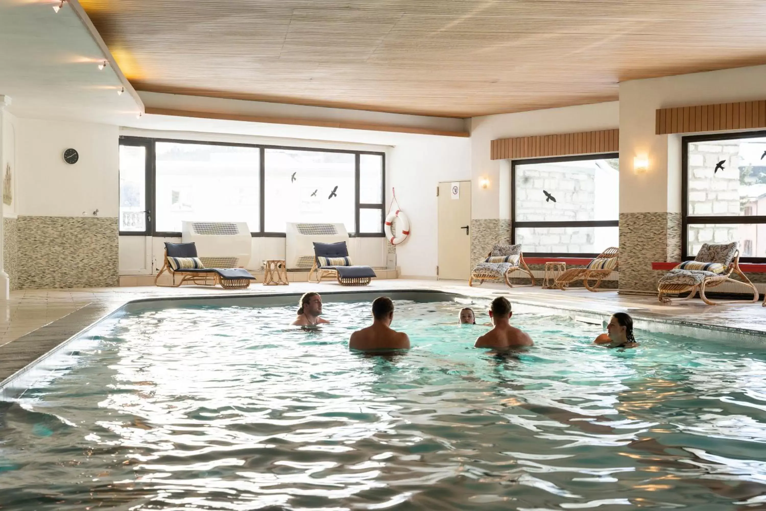 Swimming Pool in Hotel Bären