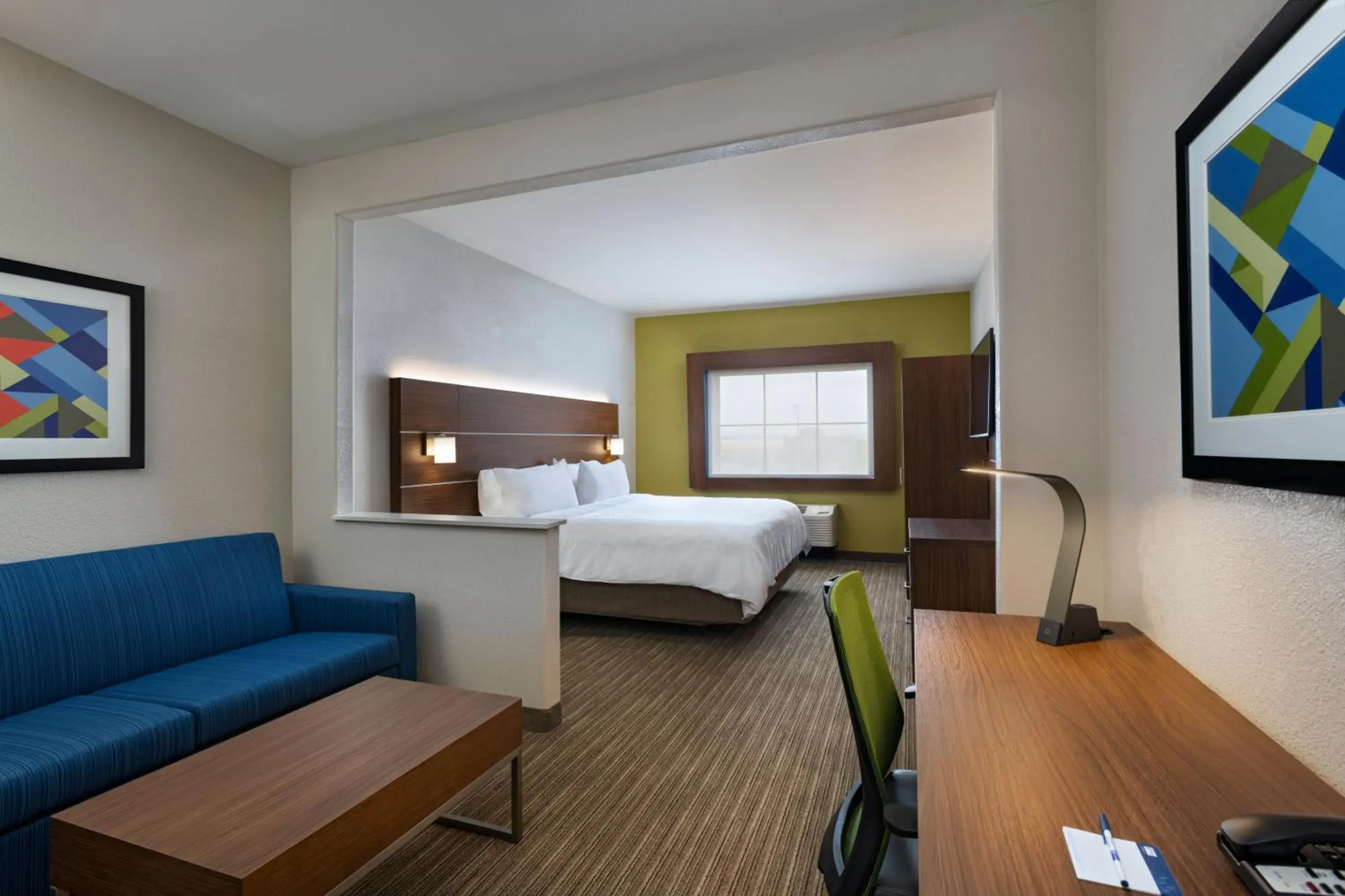 Bedroom in Holiday Inn Express & Suites Cedar Park (Nw Austin), an IHG Hotel