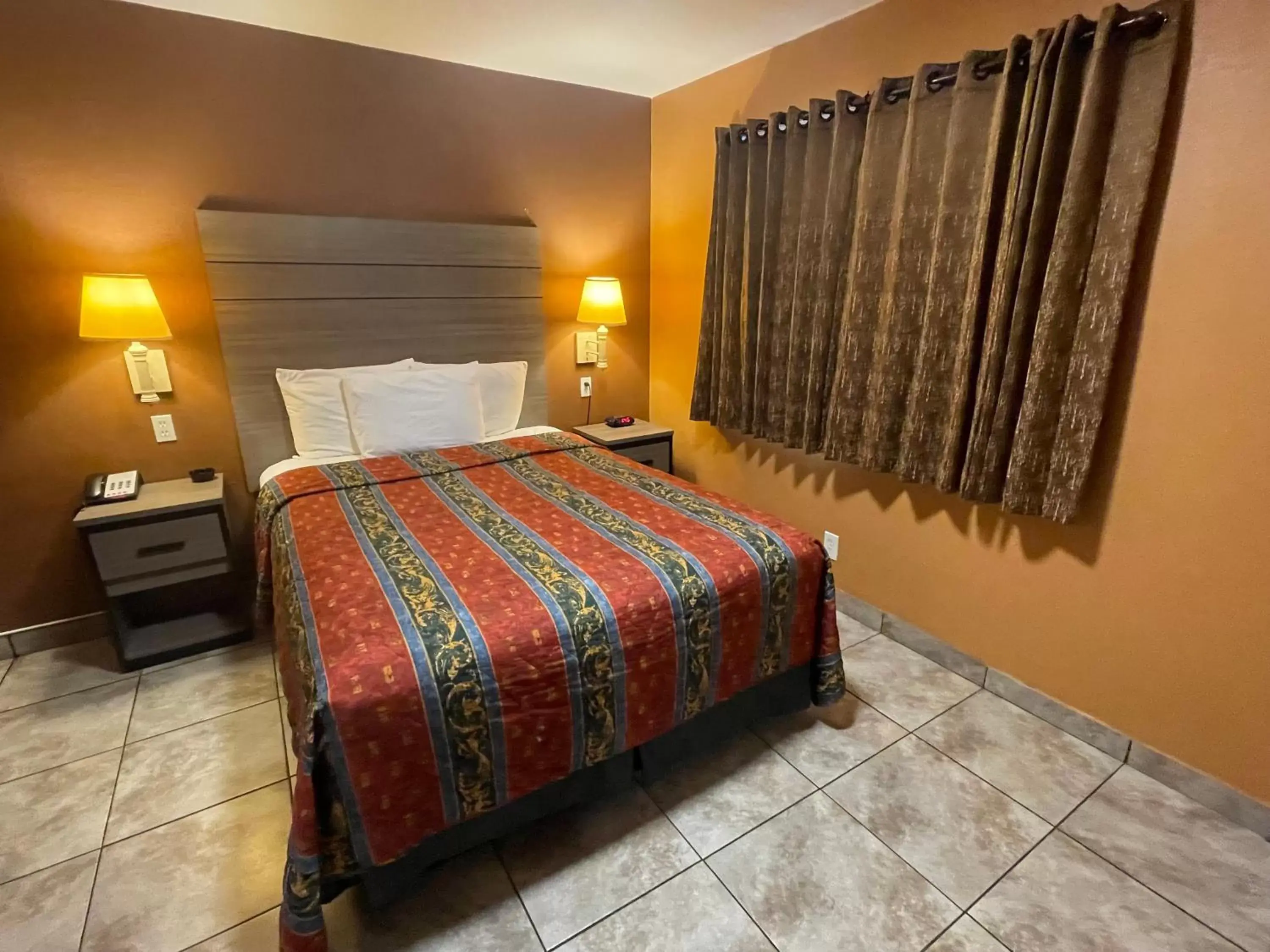 Bed in New Corral Motel