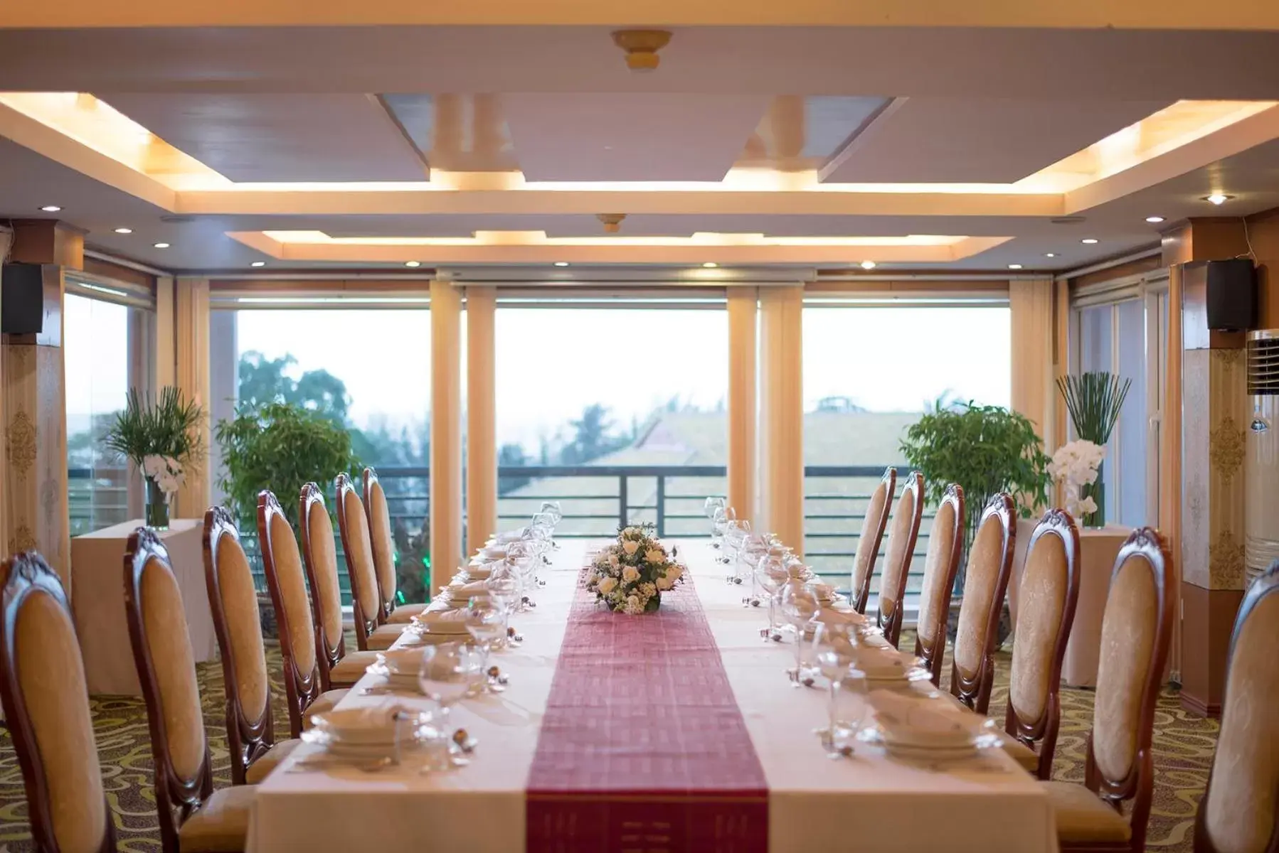 Business facilities, Banquet Facilities in Palace Hotel