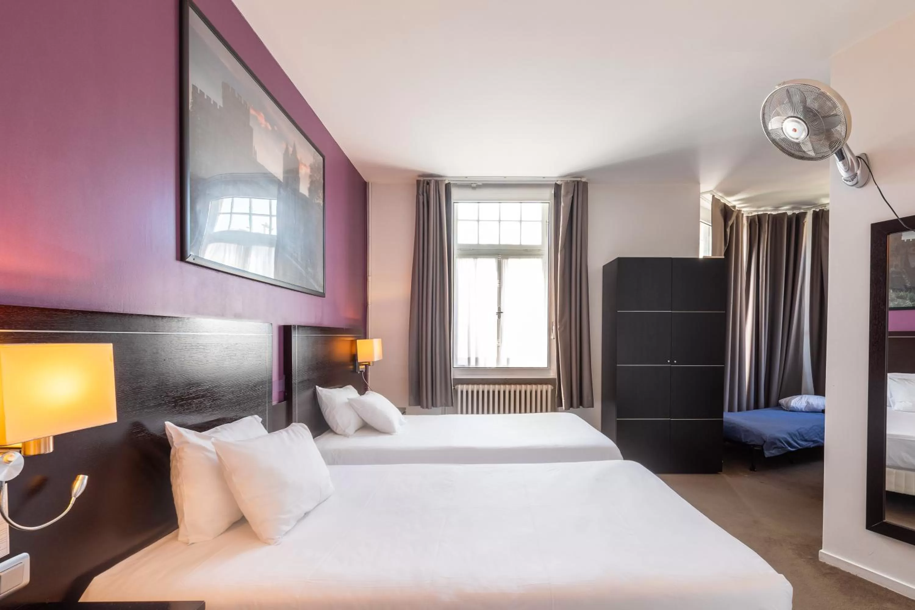 Bed in Hôtel Le Mondon Metz