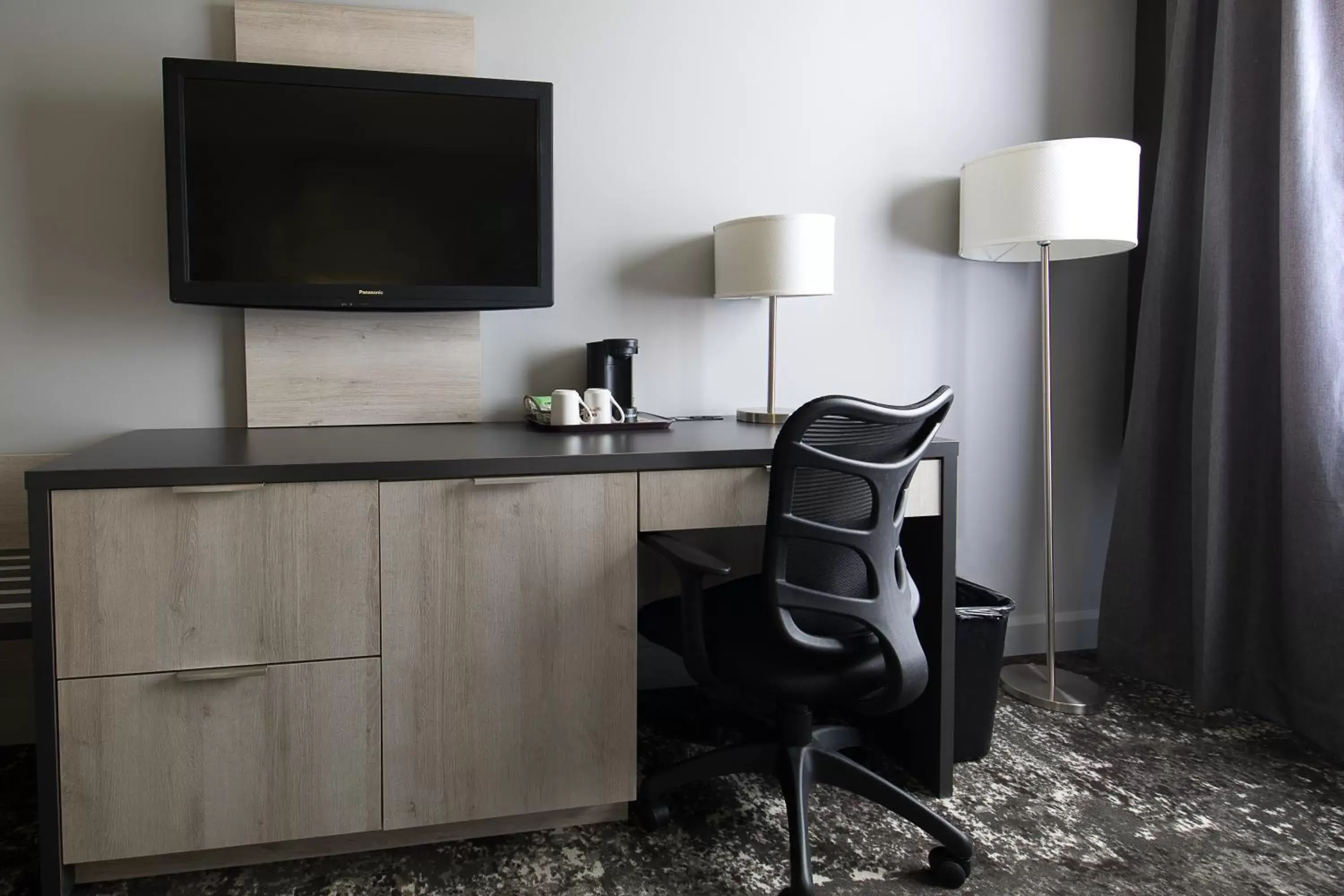 TV and multimedia, TV/Entertainment Center in Travelodge by Wyndham Alma