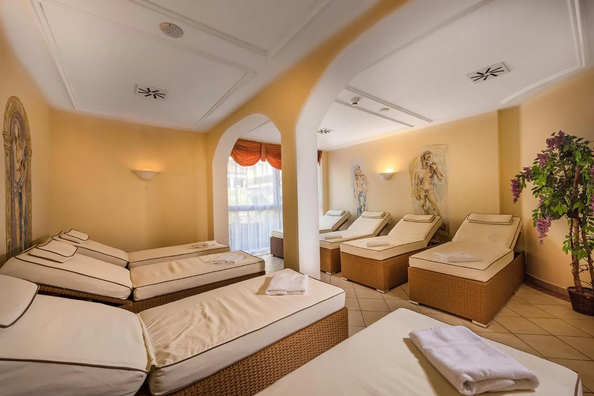 Spa and wellness centre/facilities, Bed in Johannesbad Hotel Palace