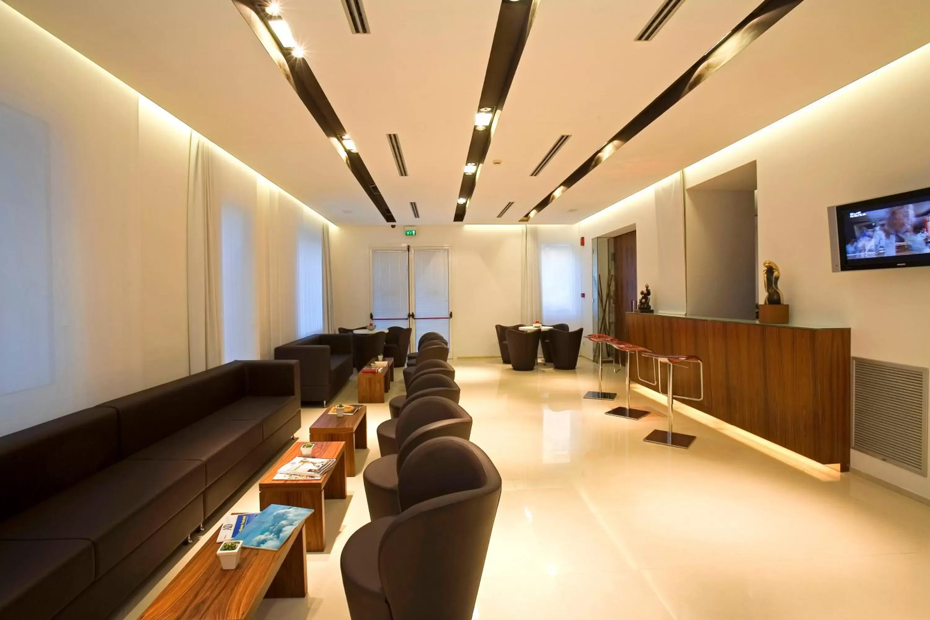 Lounge or bar in Card International Hotel