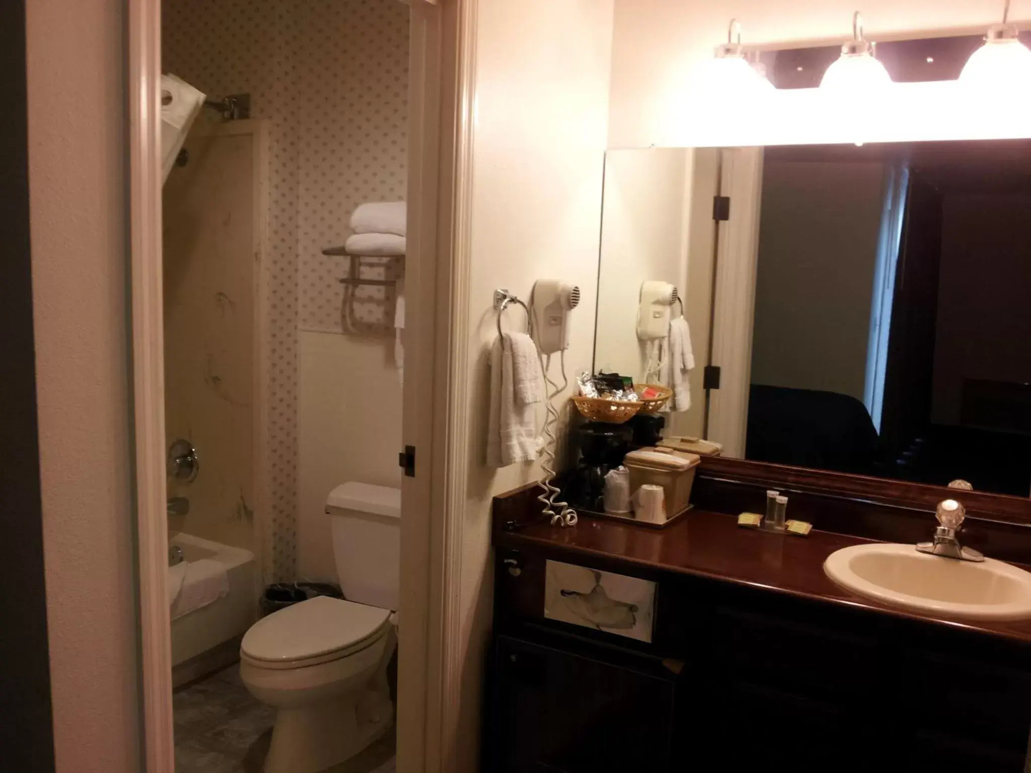 Bathroom in Super 8 by Wyndham Oroville