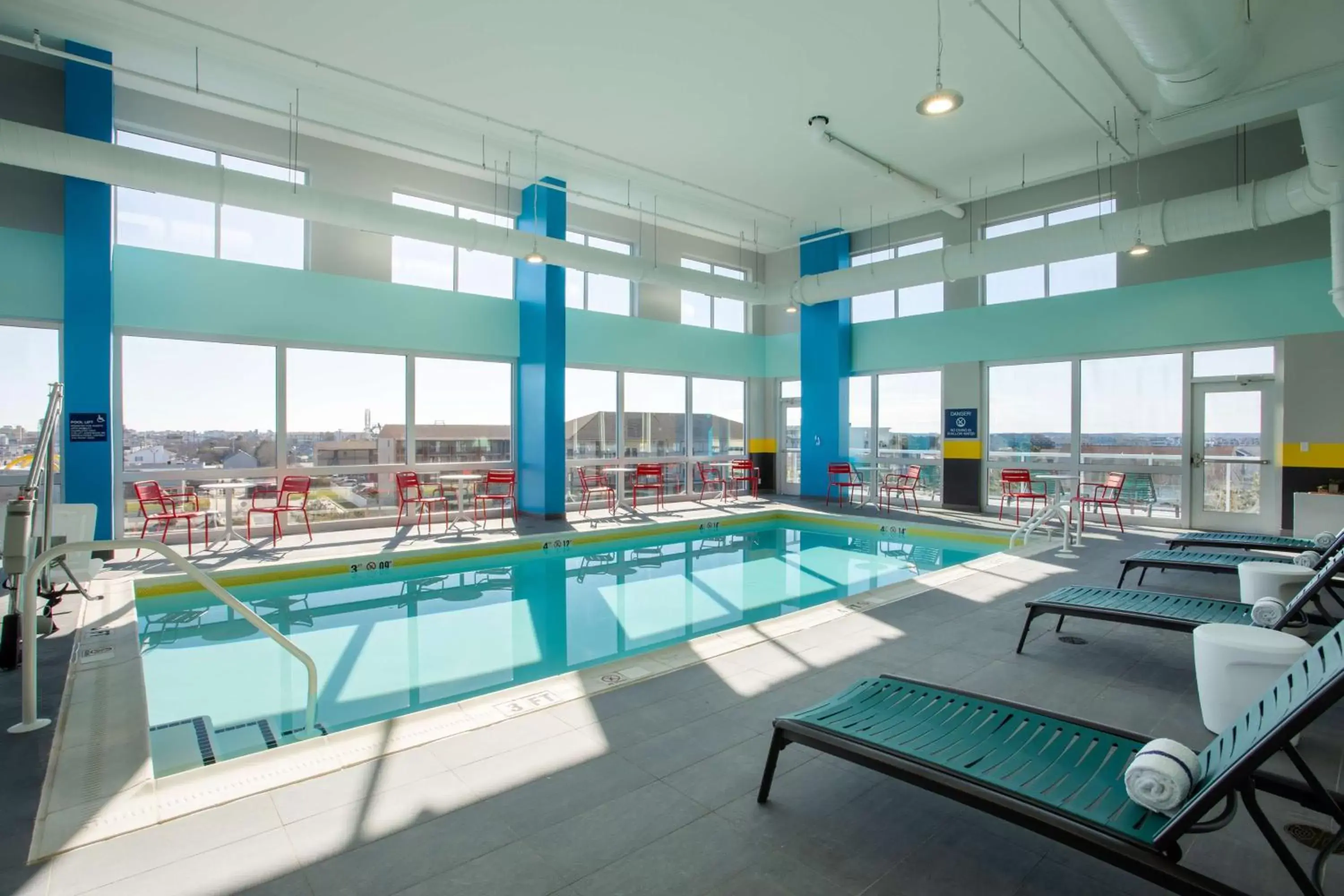 Pool view, Swimming Pool in Tru By Hilton Ocean City Bayside, Md