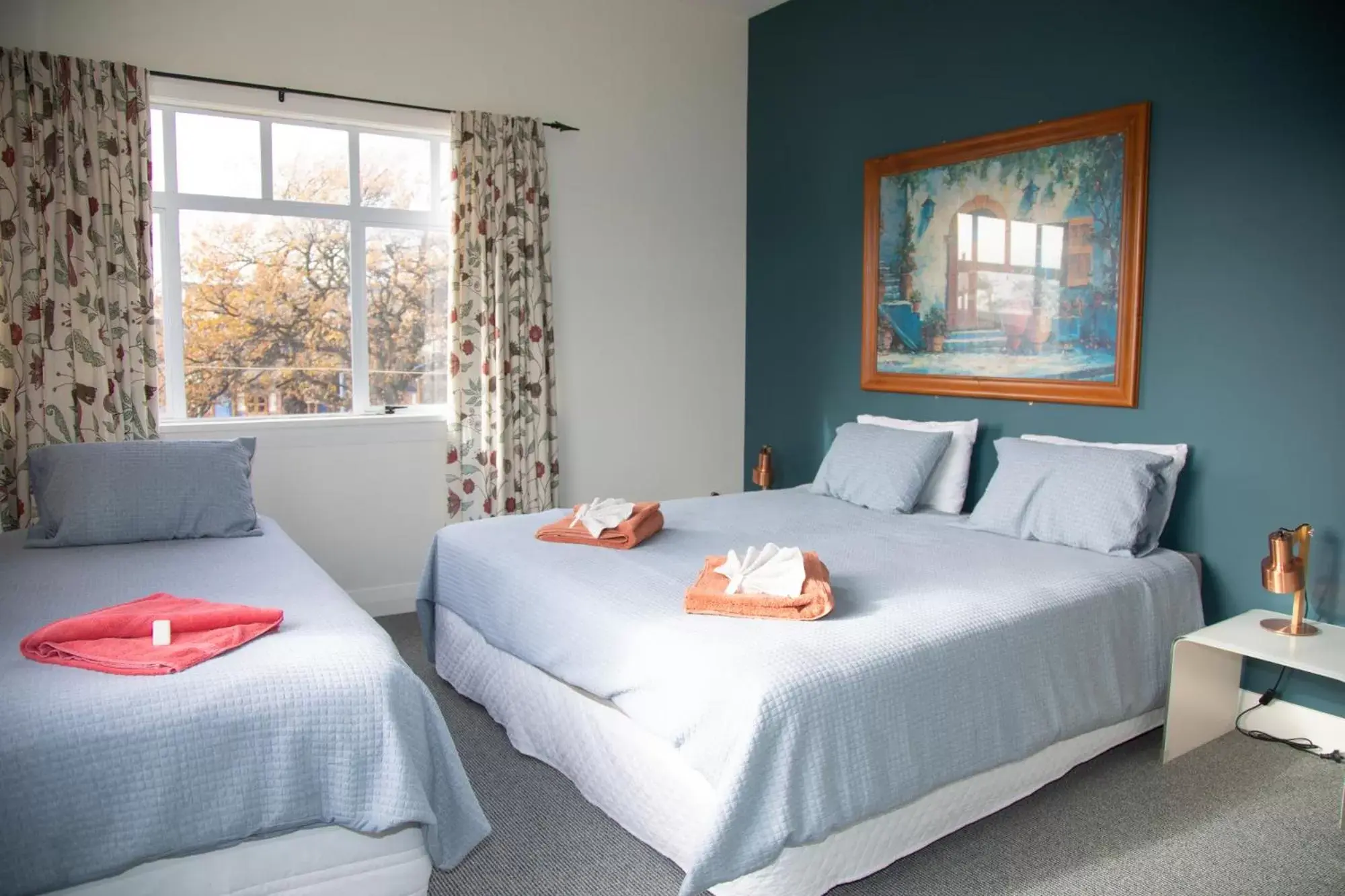 Deluxe Triple Room in The Brown Pub Deluxe Triple Room in The Brown Pub