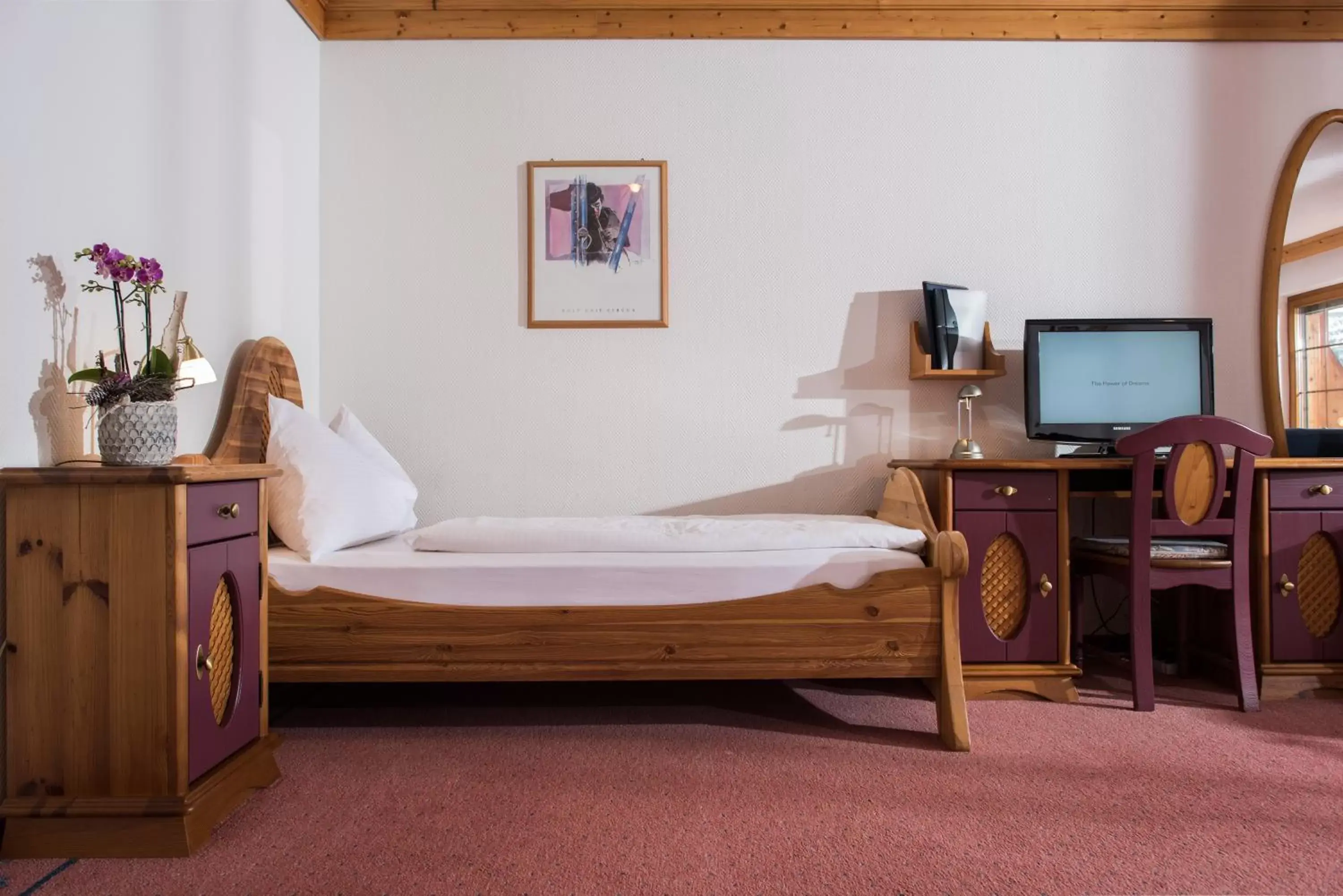 Decorative detail, Bed in Hotel Bodmi