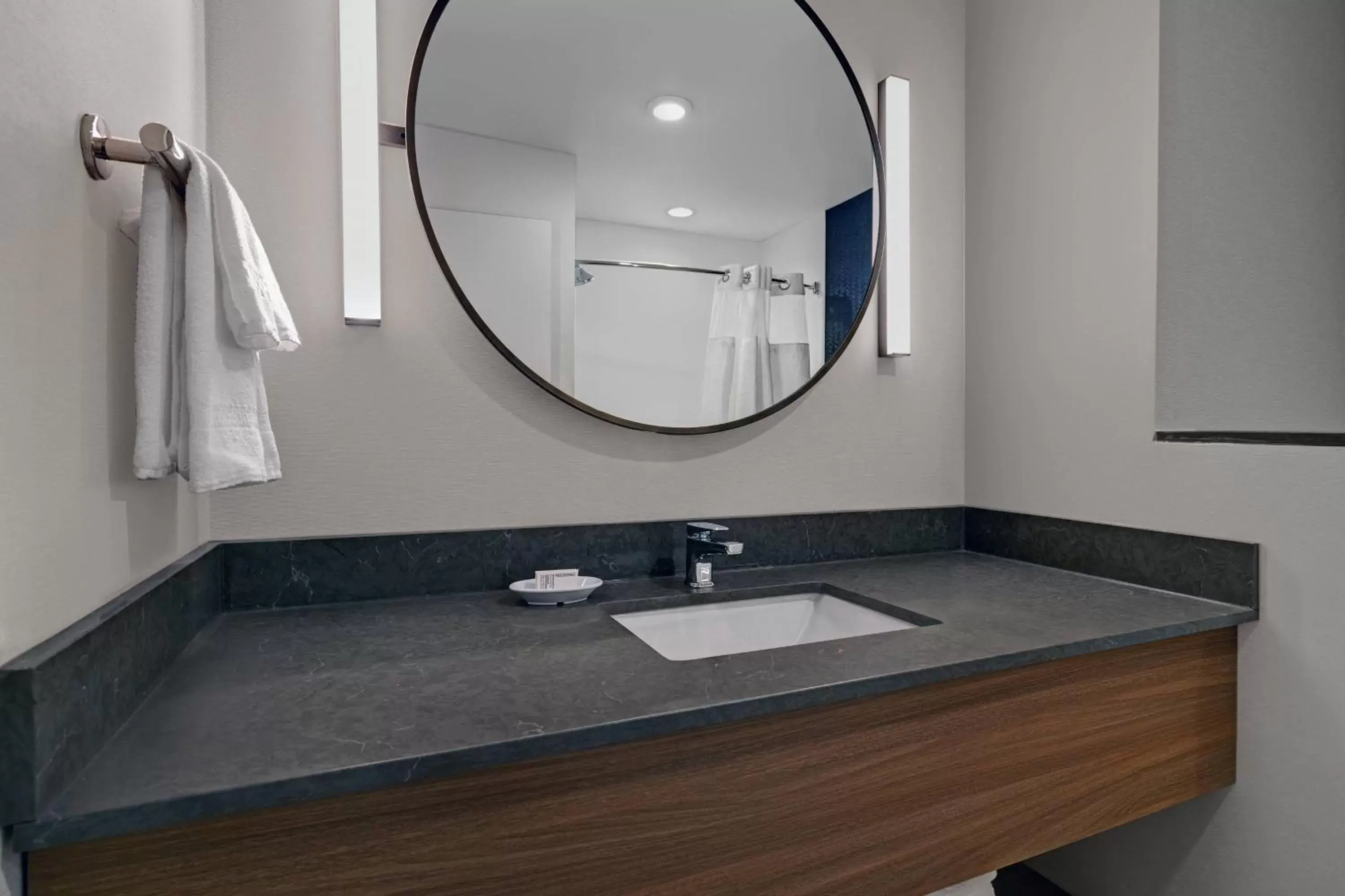 Bathroom in Fairfield Inn & Suites by Marriott Milwaukee Brookfield
