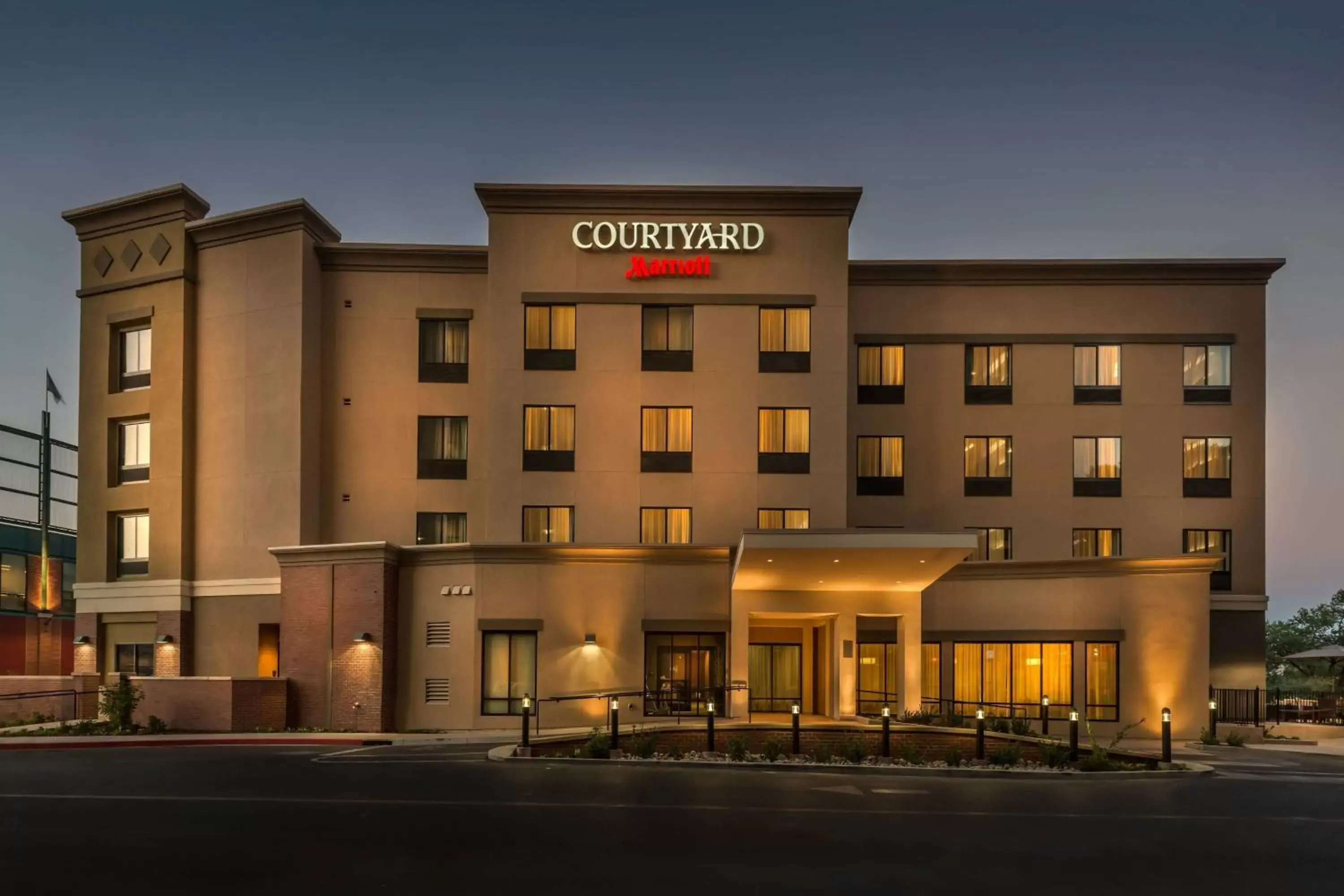 Property Building in Courtyard by Marriott Reno Downtown/Riverfront