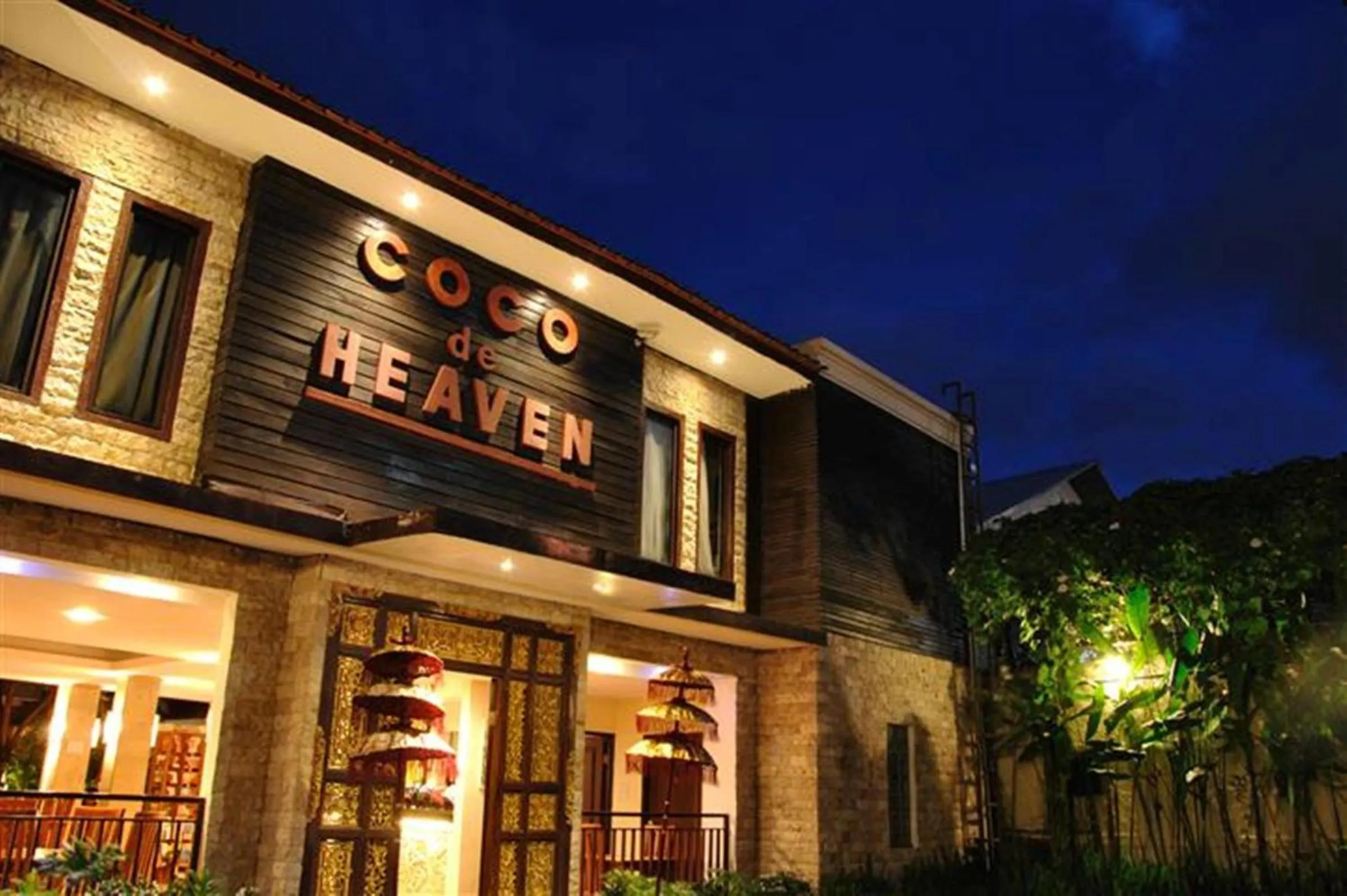 Facade/entrance in Coco De Heaven House