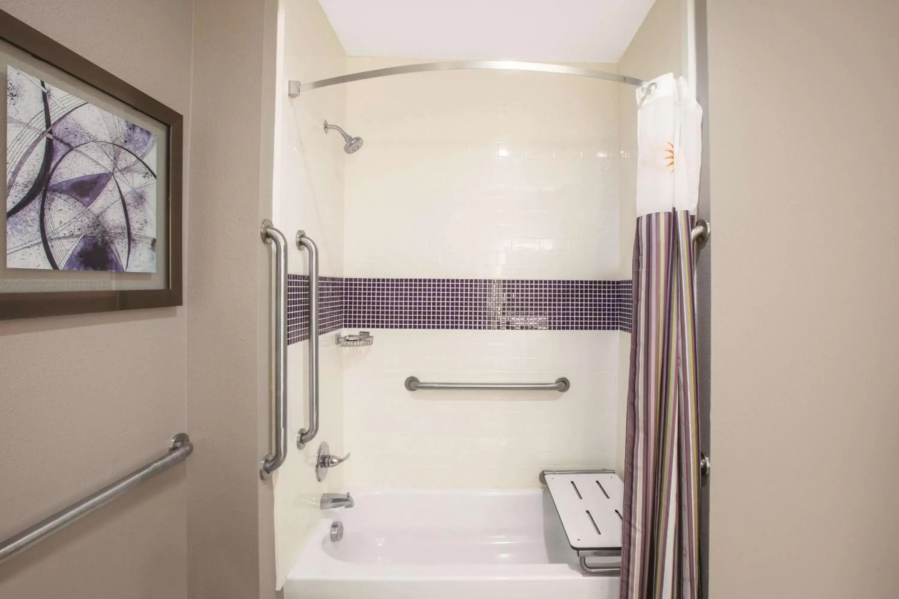 Photo of the whole room, Bathroom in La Quinta by Wyndham Kingsville